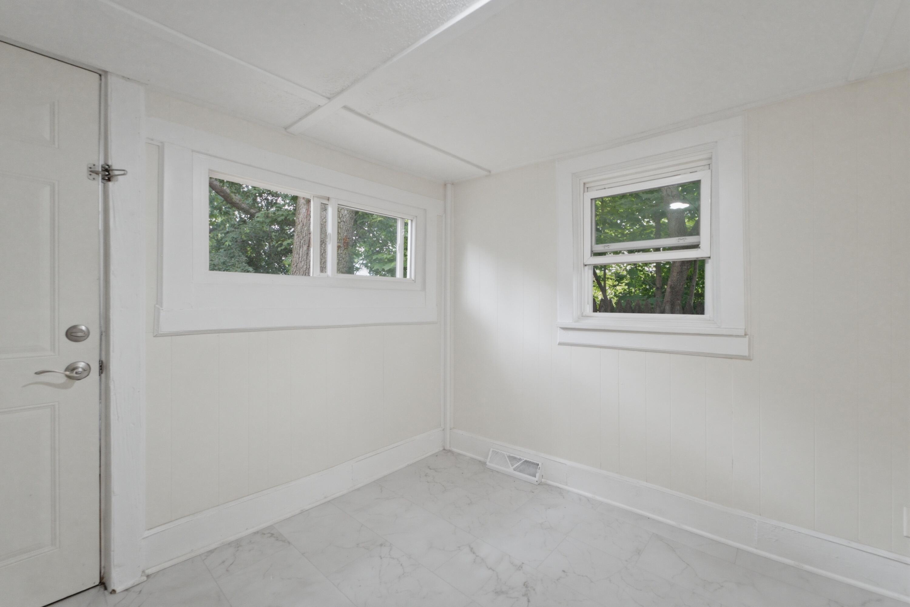 910 E 6th Street, Hobart, IN 46342; Image #2