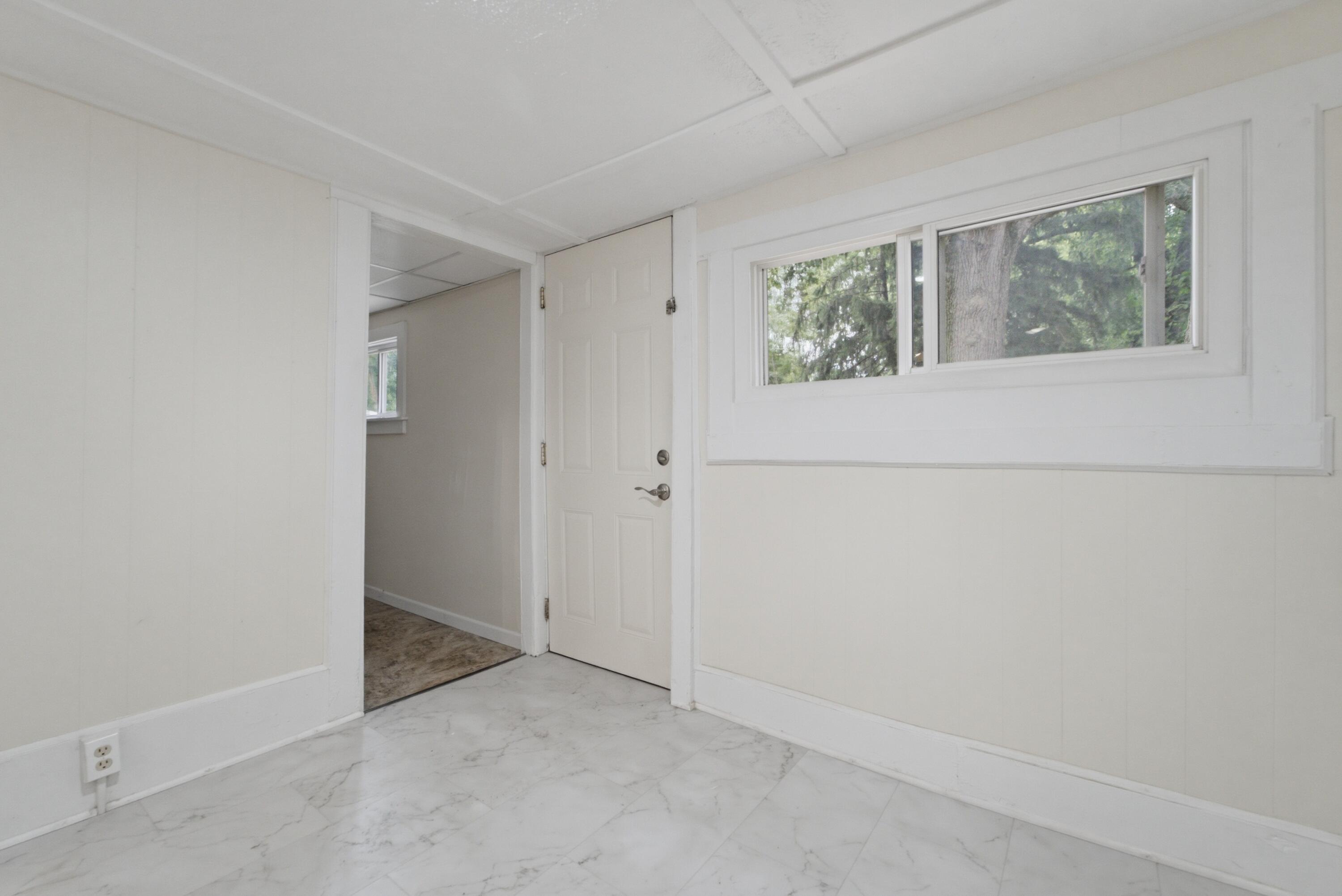 910 E 6th Street, Hobart, IN 46342; Image #3