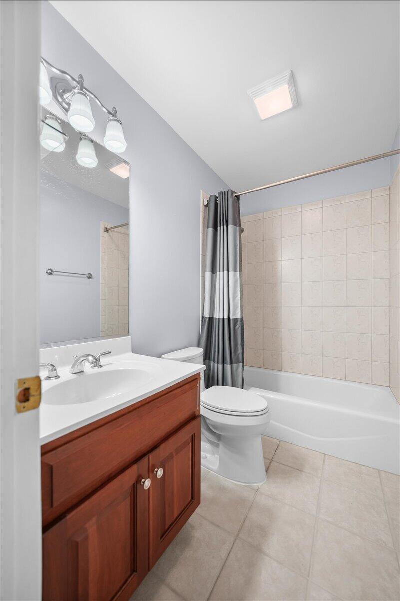 10902 W 82nd Court, St. John, IN 46373; Image #7