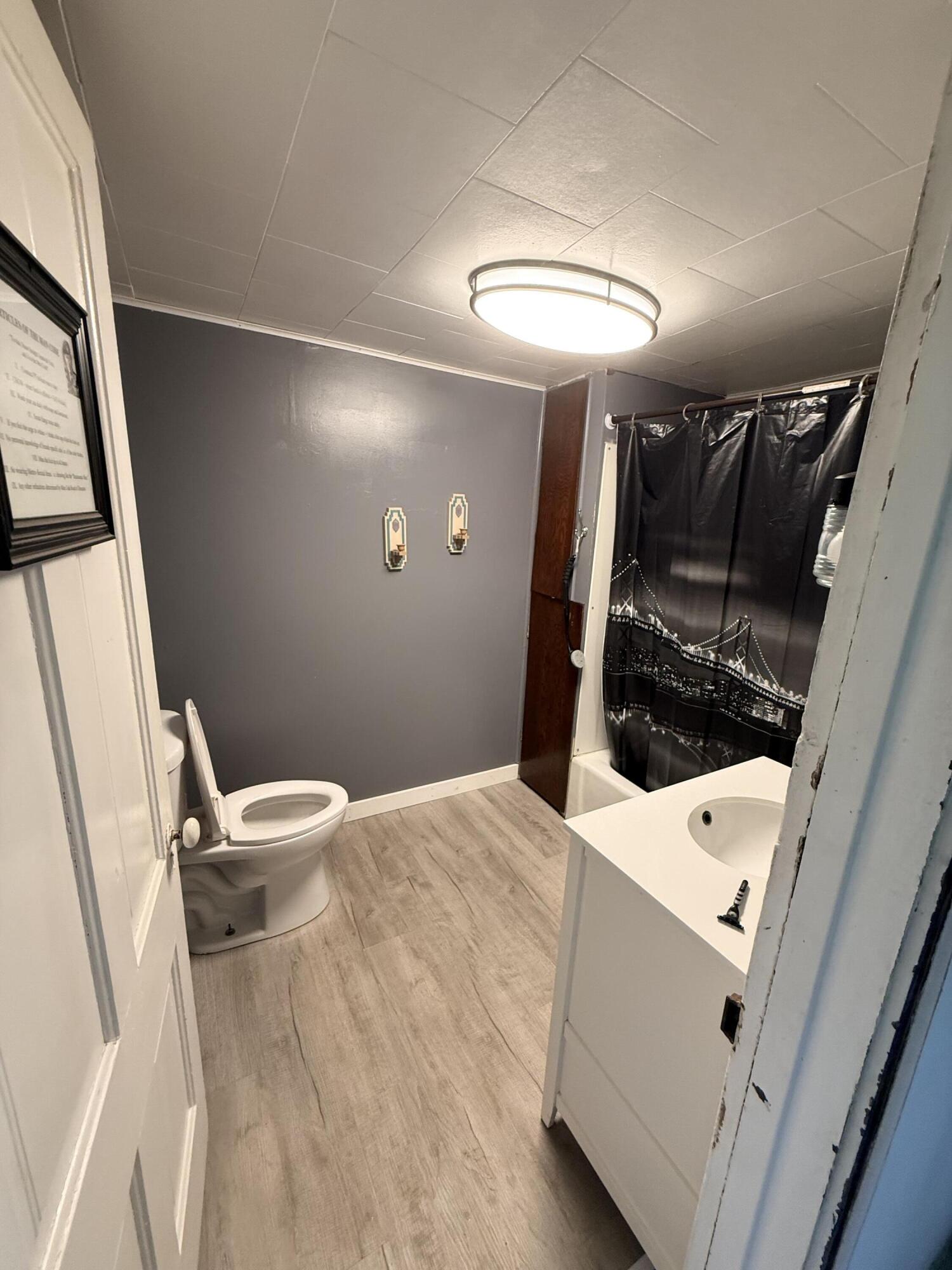 208 W Sigler Street, Hebron, IN 46341; Image #14