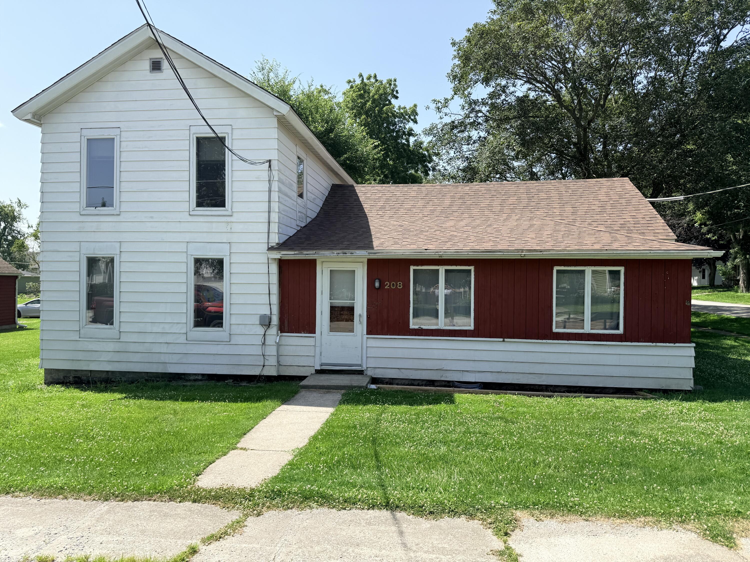 208 W Sigler Street, Hebron, IN 46341; Image #2