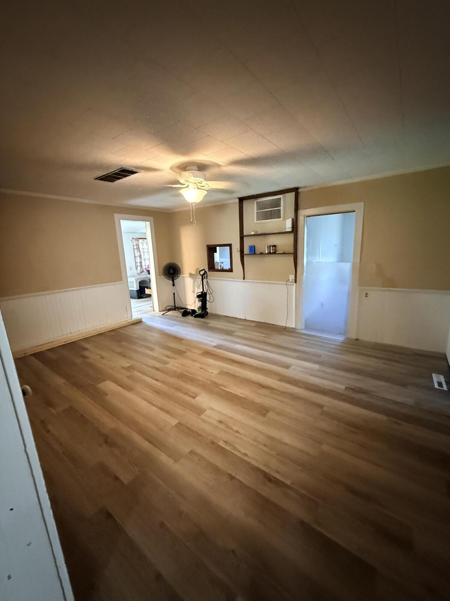 208 W Sigler Street, Hebron, IN 46341; Image #5
