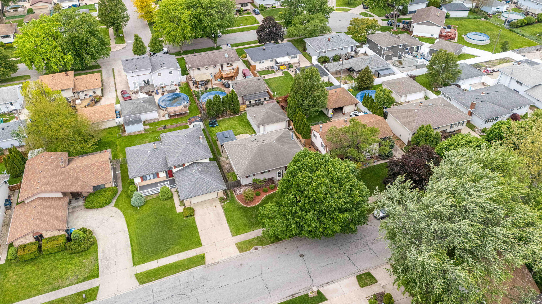 9138 Southmoor Avenue, Highland, IN 46322; Image #32