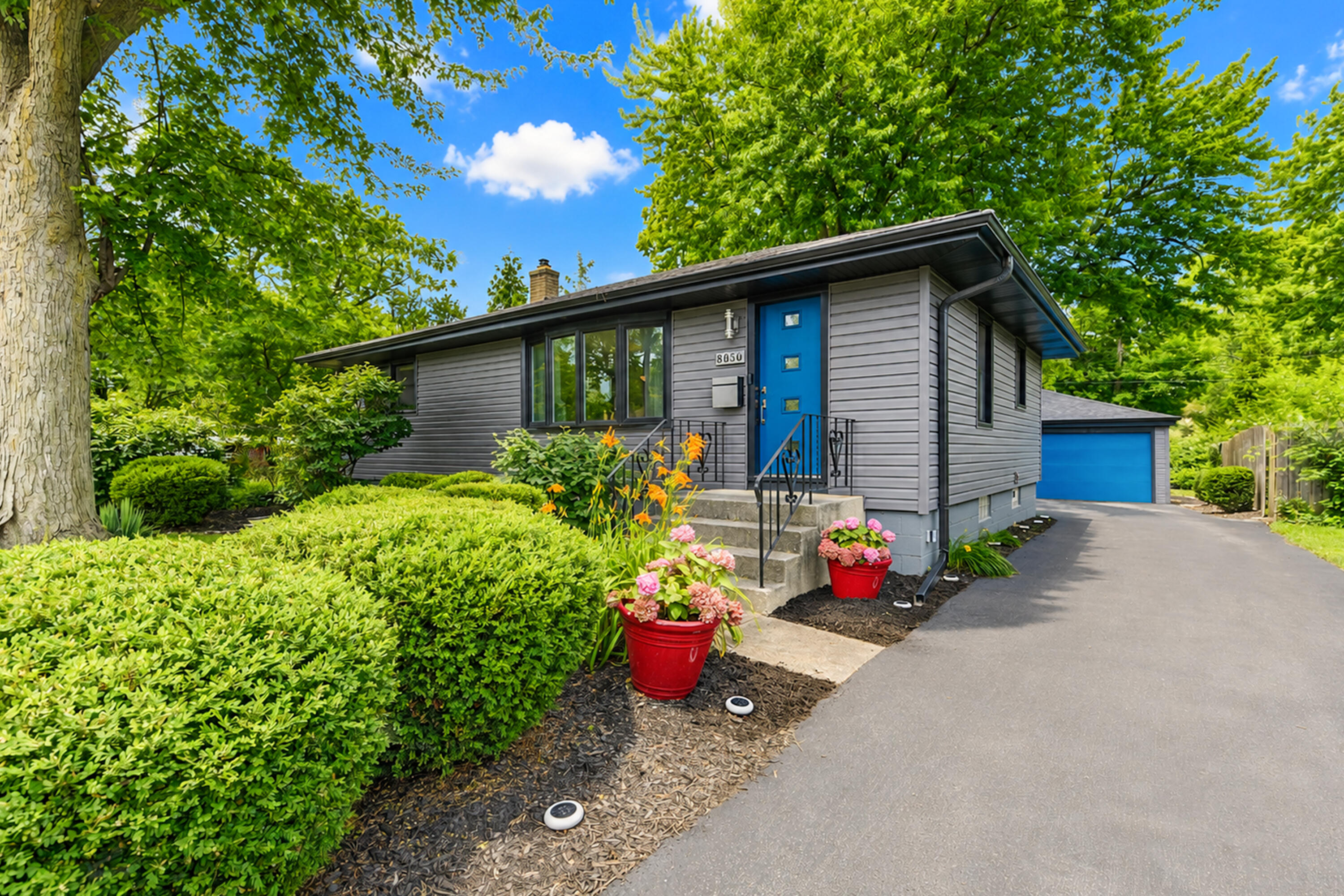 8050 Columbia Avenue, Munster, IN 46321; Image #3