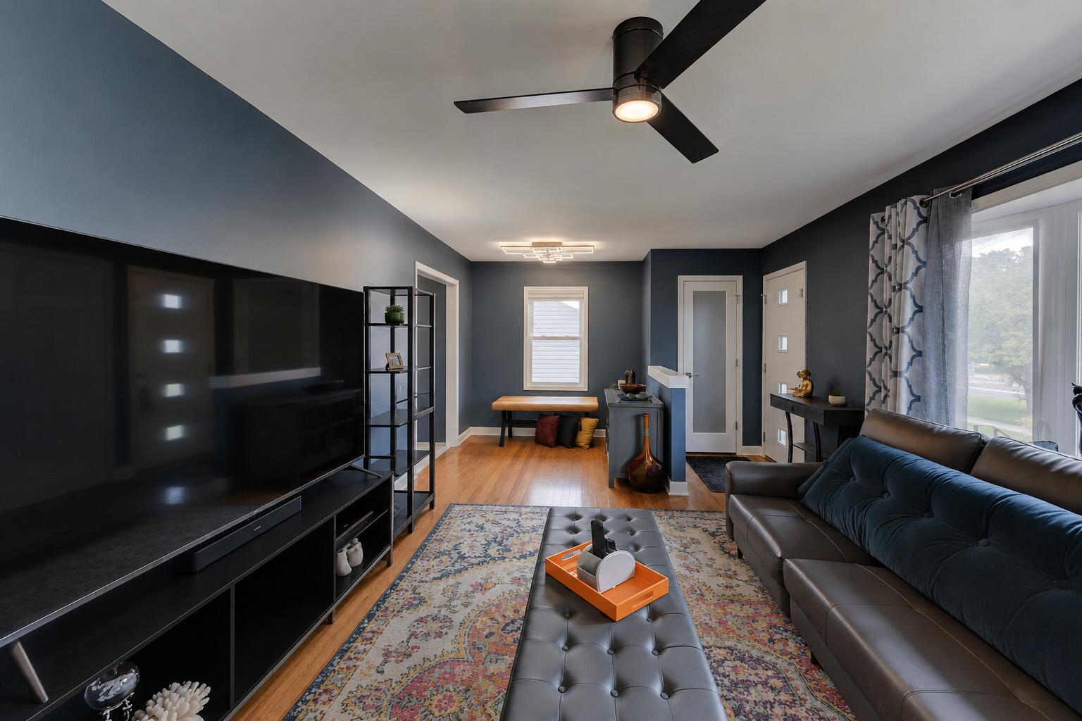 8050 Columbia Avenue, Munster, IN 46321; Image #4