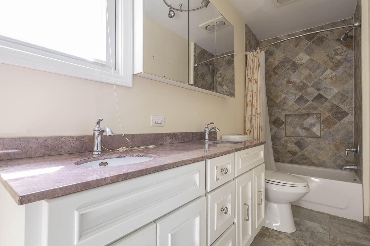 810 Woodland Terrace, Valparaiso, IN 46383; Image #20