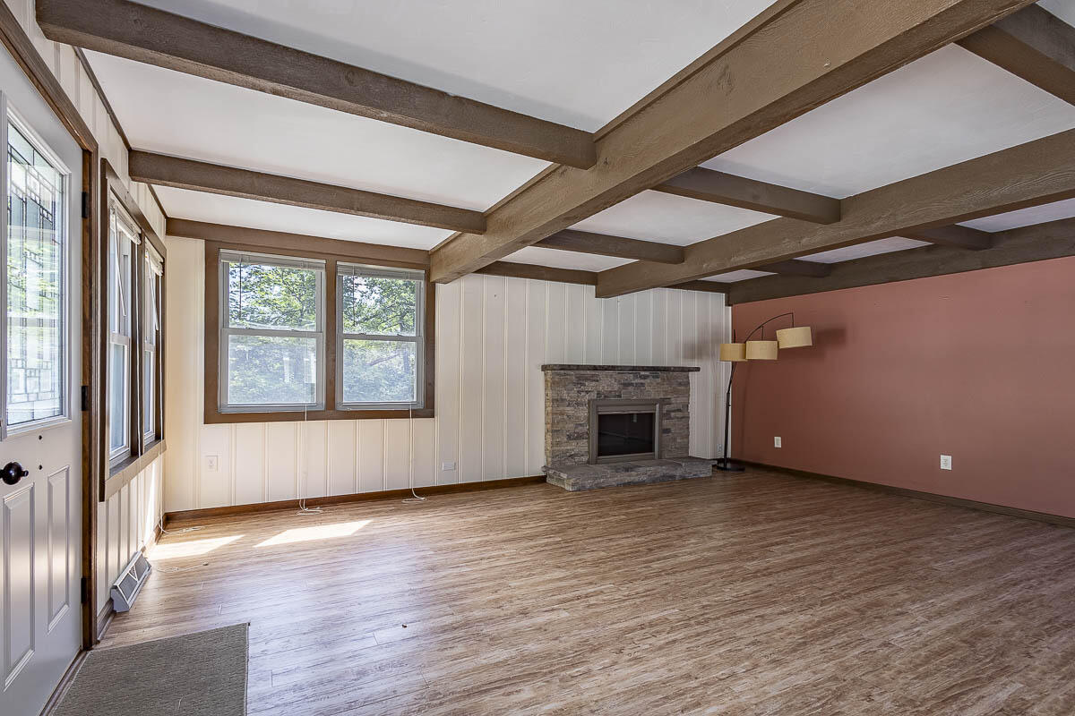 810 Woodland Terrace, Valparaiso, IN 46383; Image #4