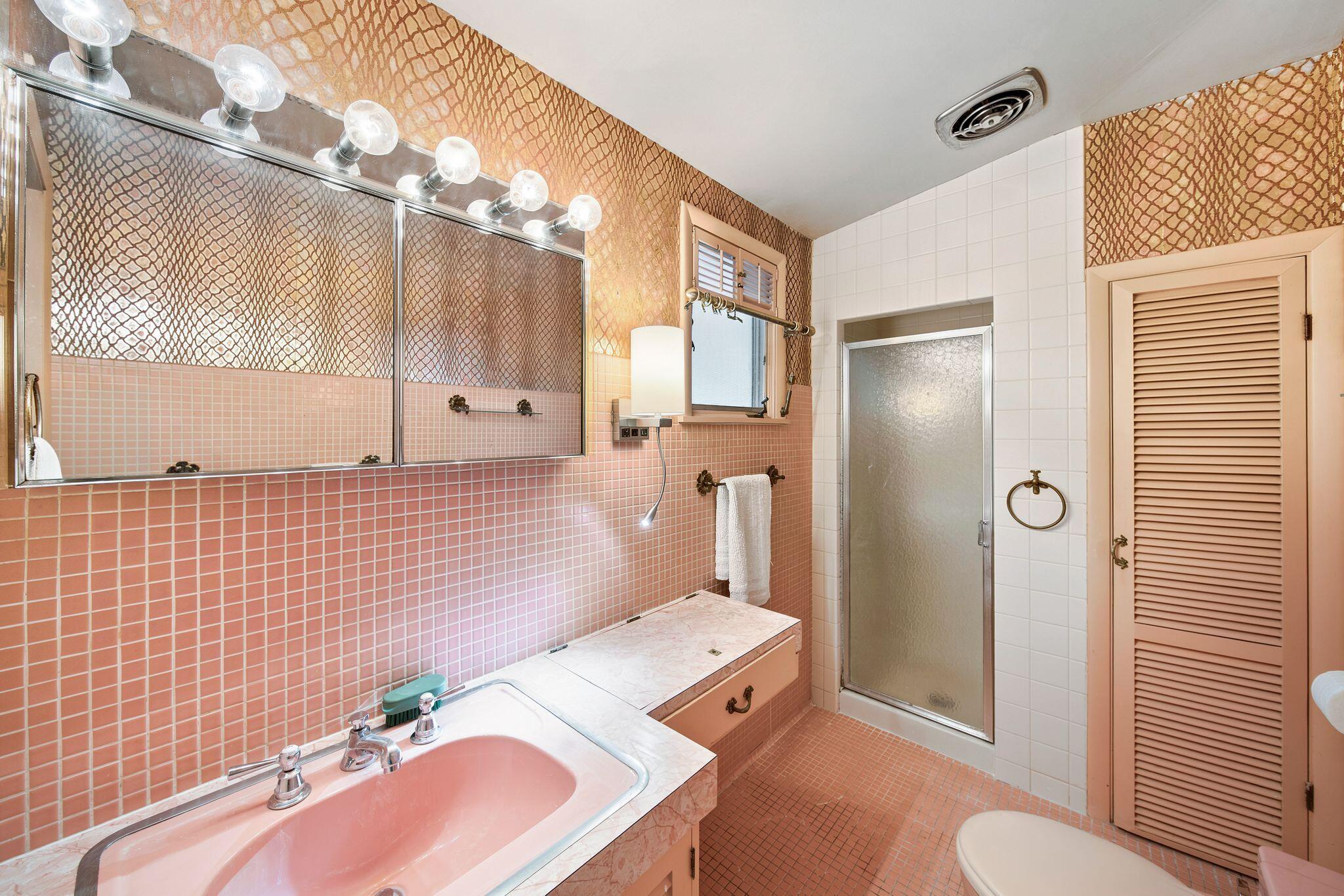 301 Kenwood Place, Michigan City, IN 46360; Image #15