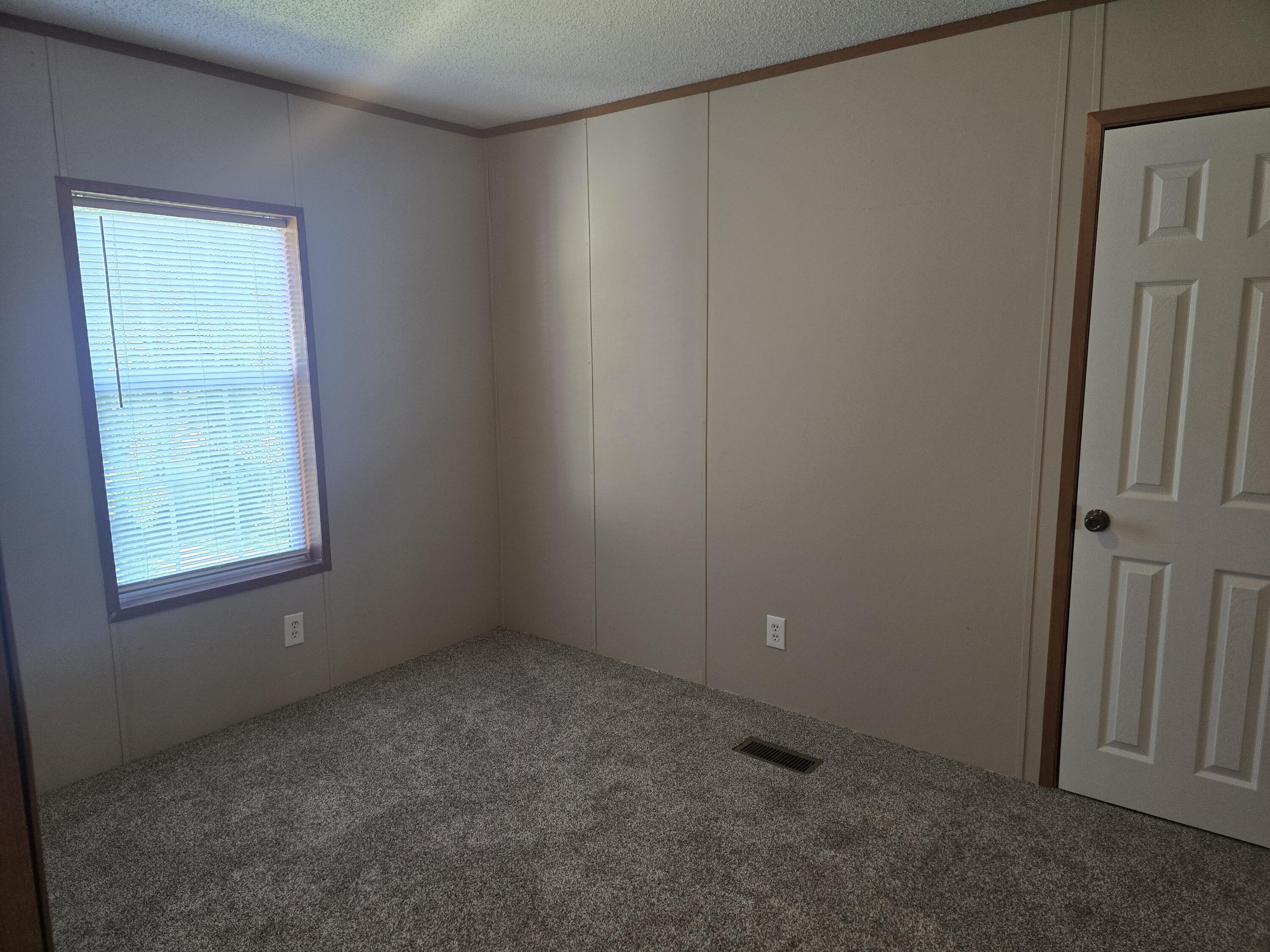 205 W Mcalpin Street, Hebron, IN 46341; Image #12