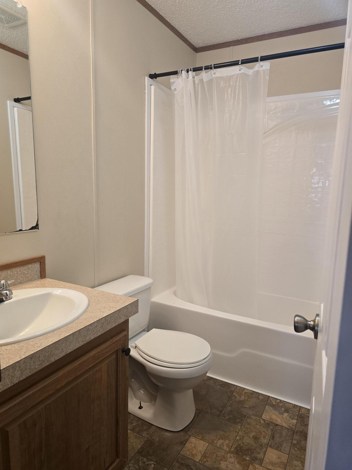 205 W Mcalpin Street, Hebron, IN 46341; Image #13