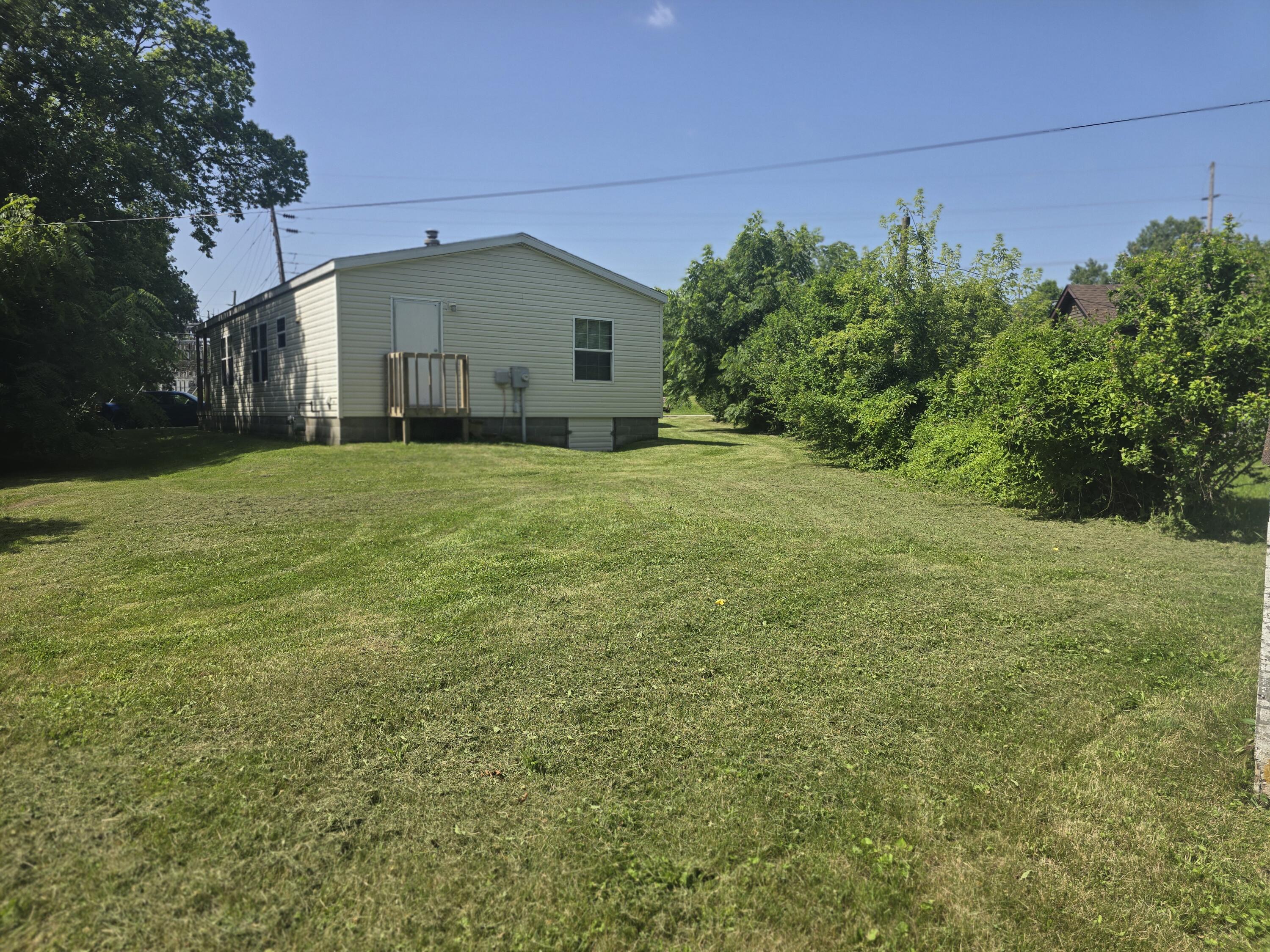 205 W Mcalpin Street, Hebron, IN 46341; Image #21