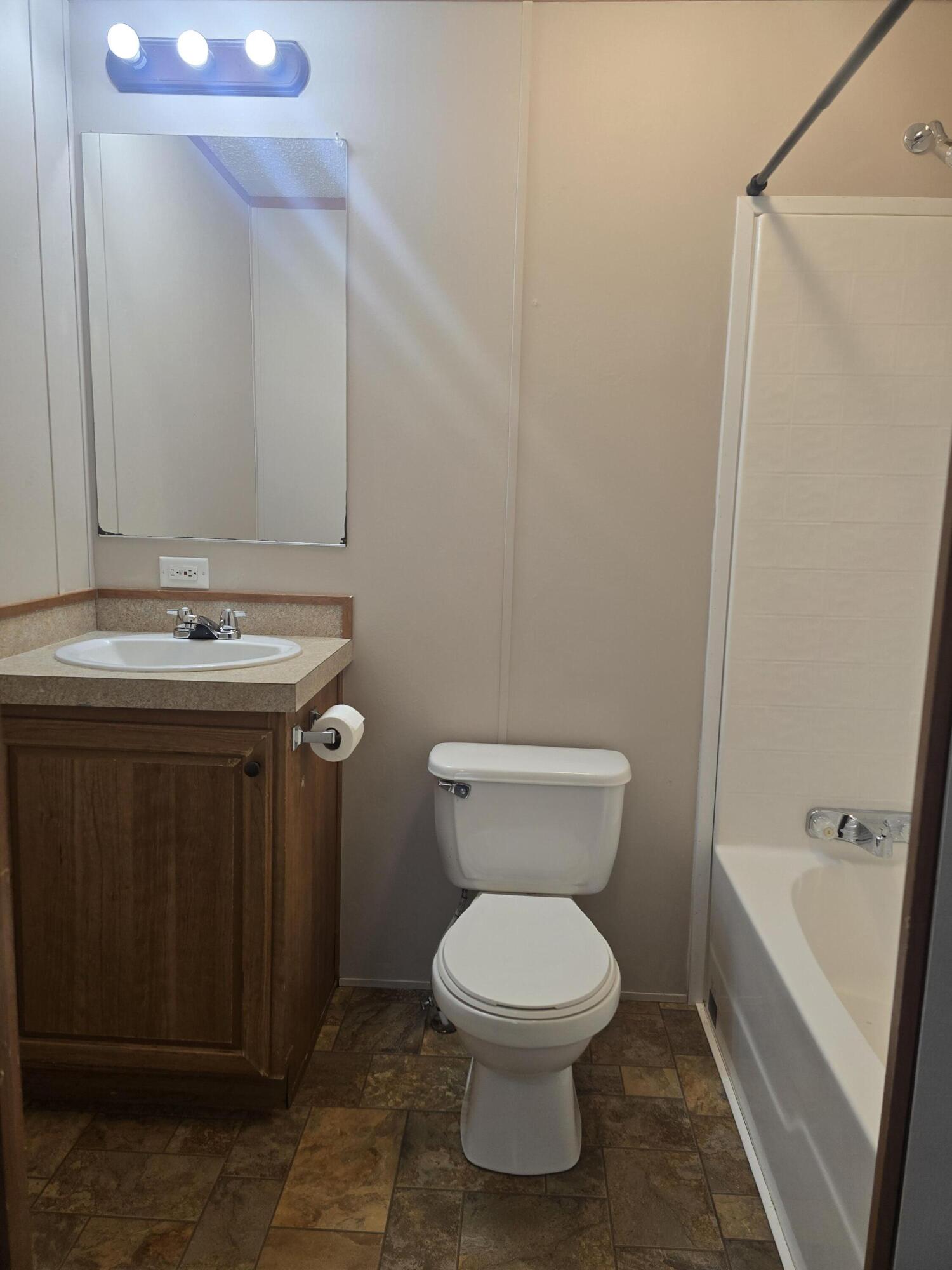 205 W Mcalpin Street, Hebron, IN 46341; Image #9