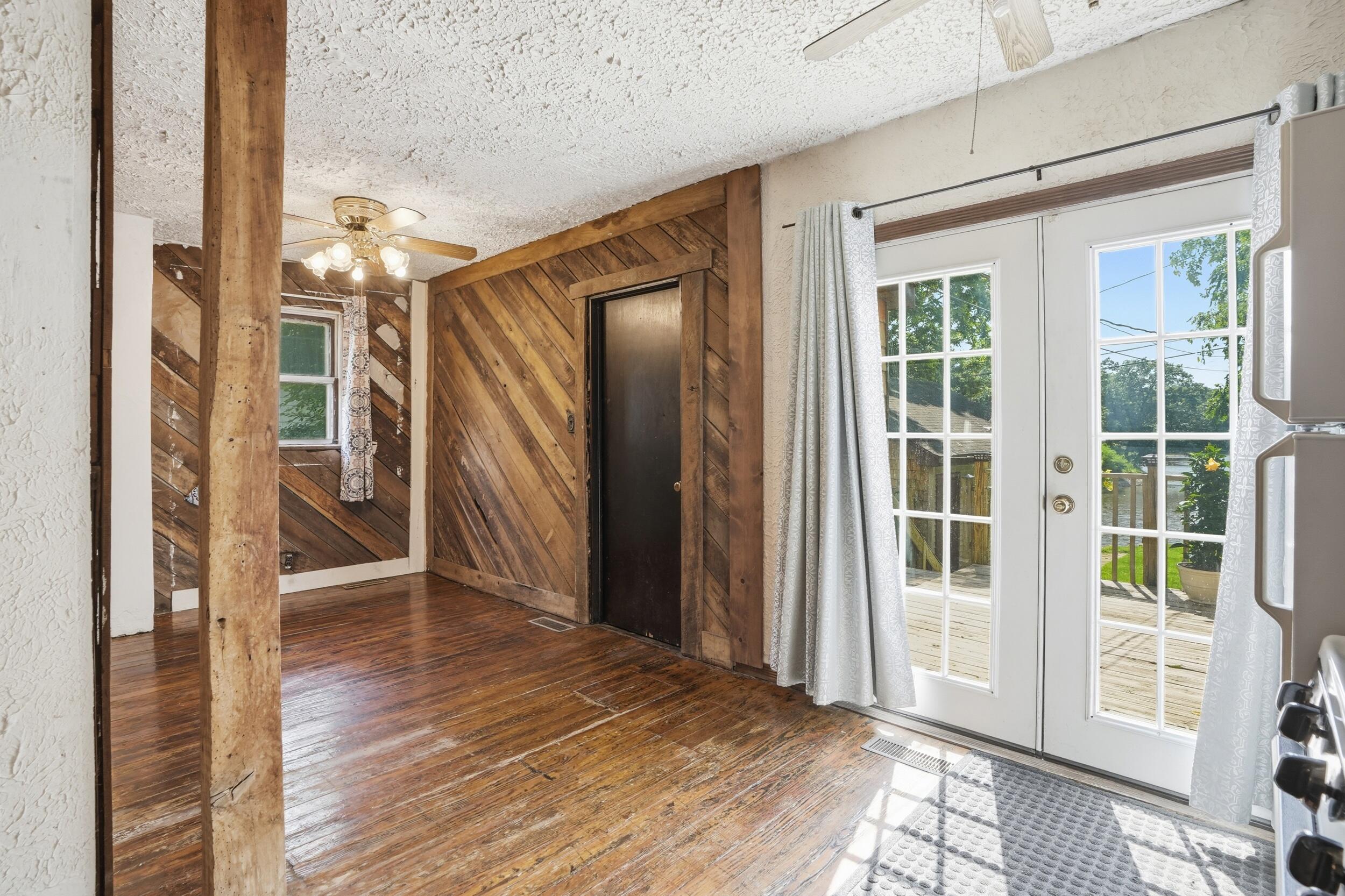 650 Water Street, Hobart, IN 46342; Image #15