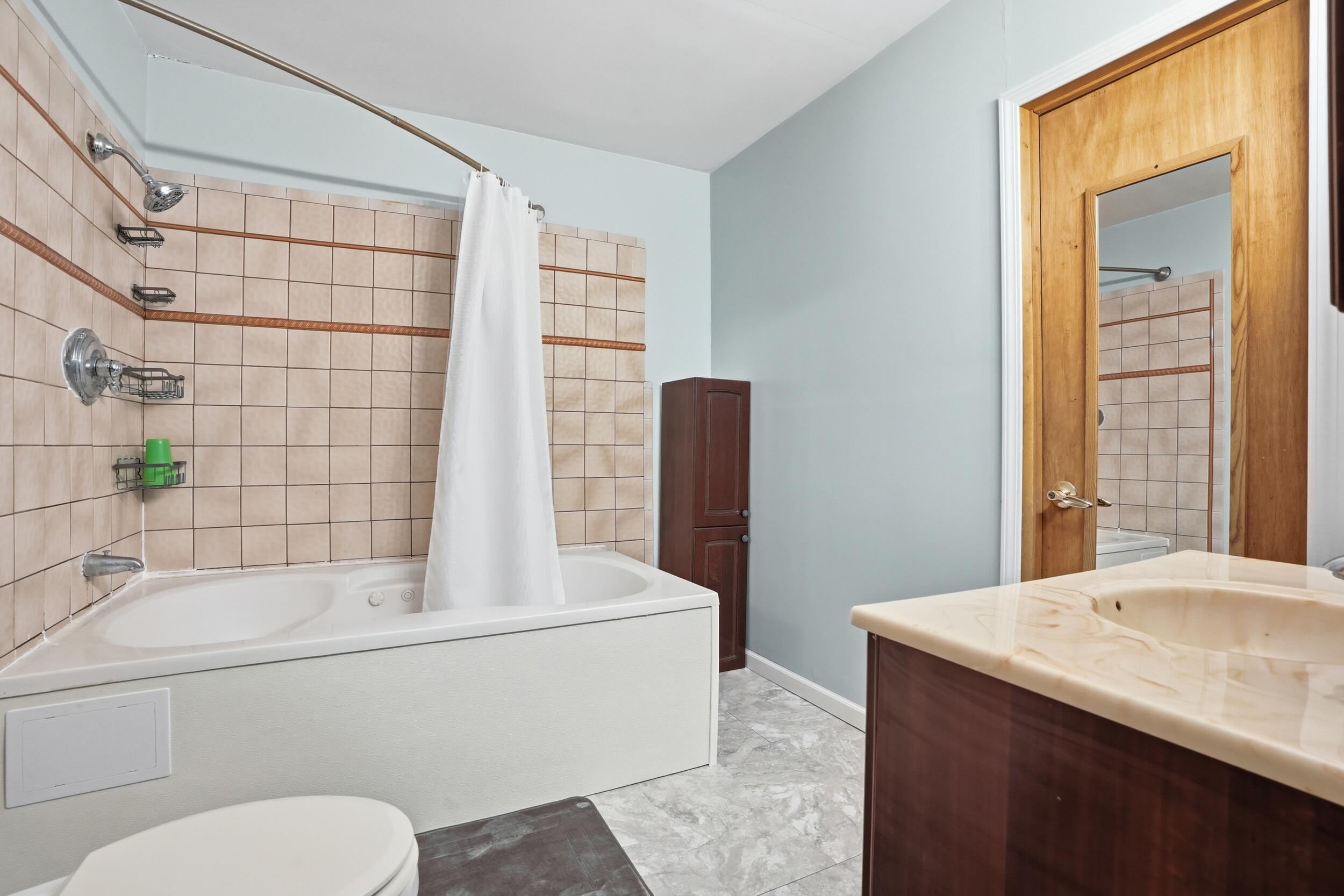 650 Water Street, Hobart, IN 46342; Image #17
