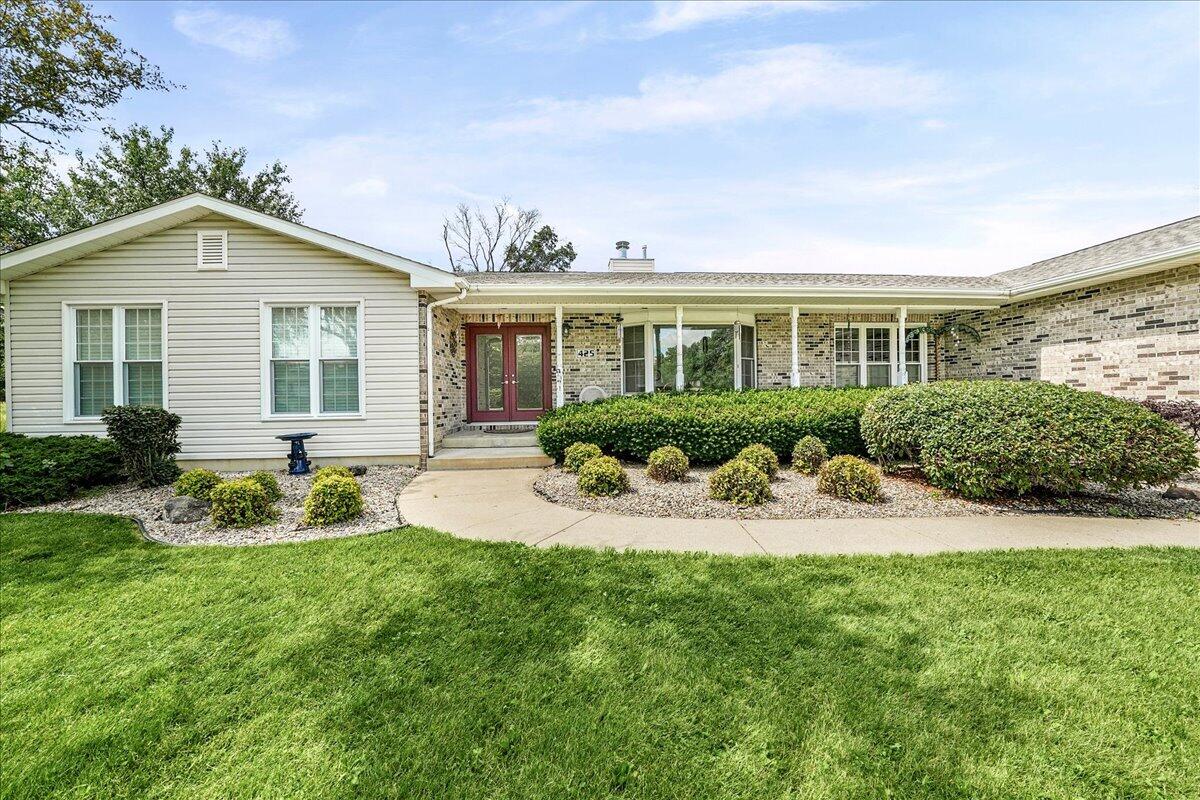 425 Rolling Meadow Drive, Valparaiso, IN 46385; Image #2