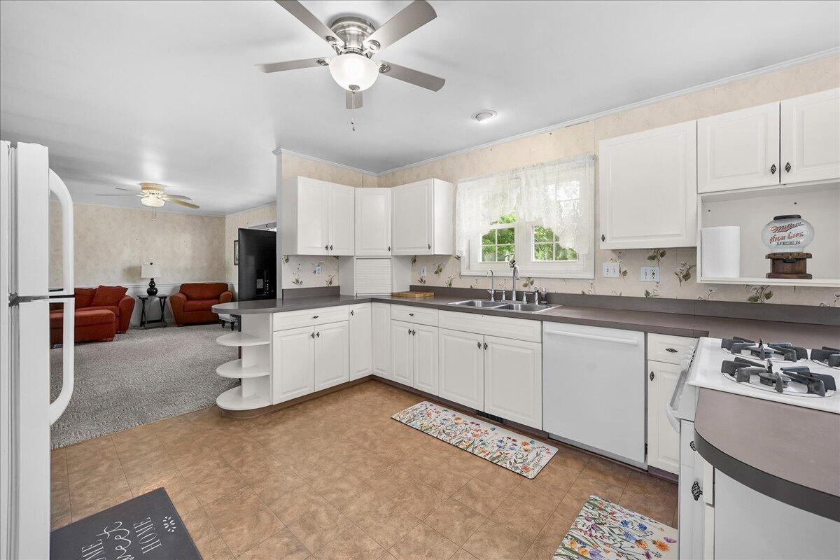 425 Rolling Meadow Drive, Valparaiso, IN 46385; Image #6