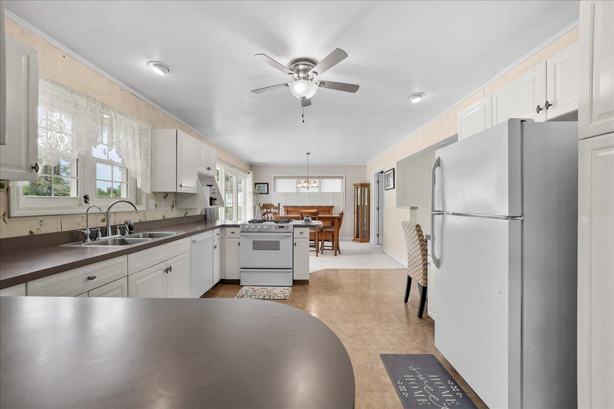 425 Rolling Meadow Drive, Valparaiso, IN 46385; Image #7