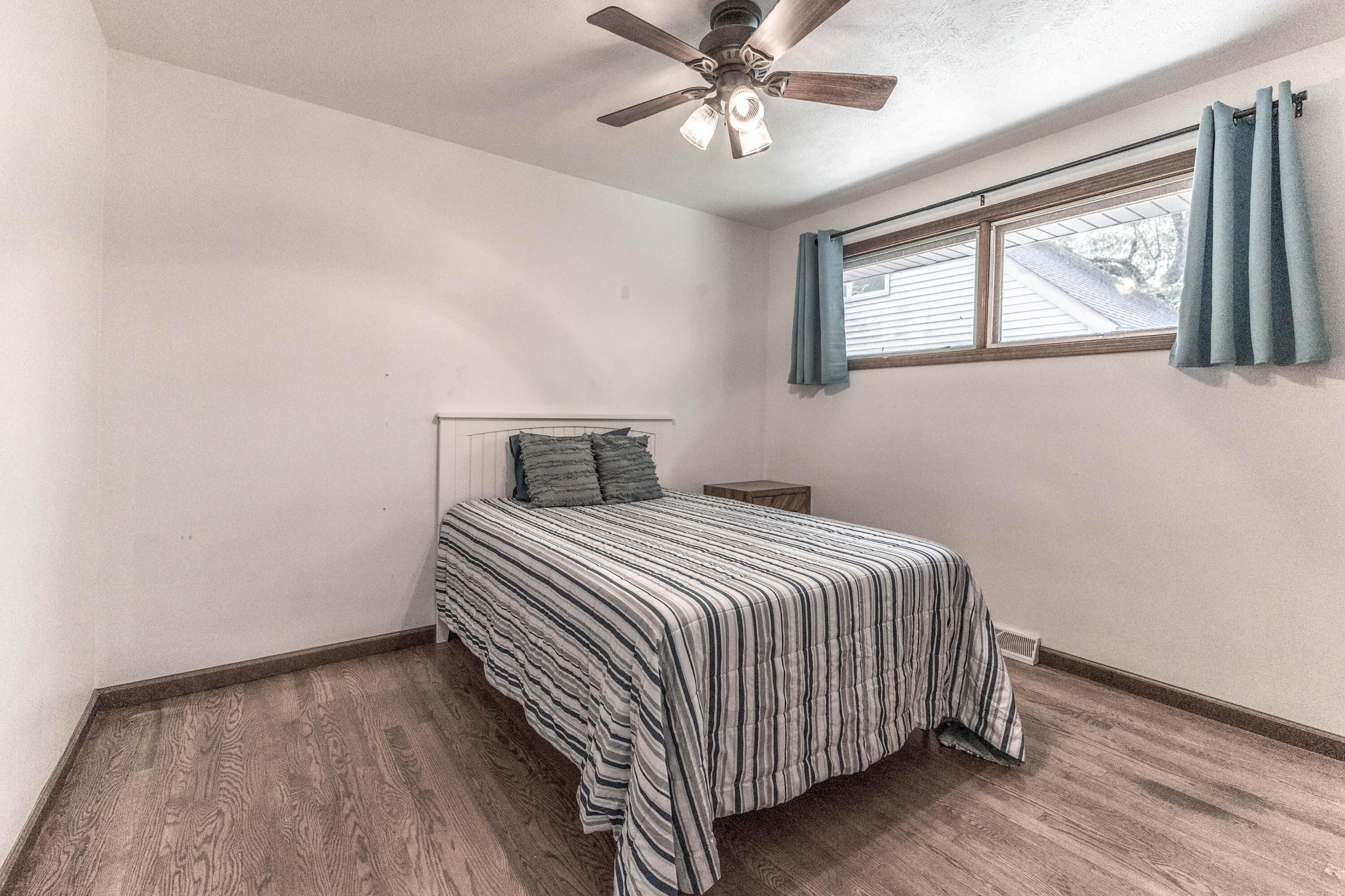 8223 Maple Avenue, Gary, IN 46403; Image #17
