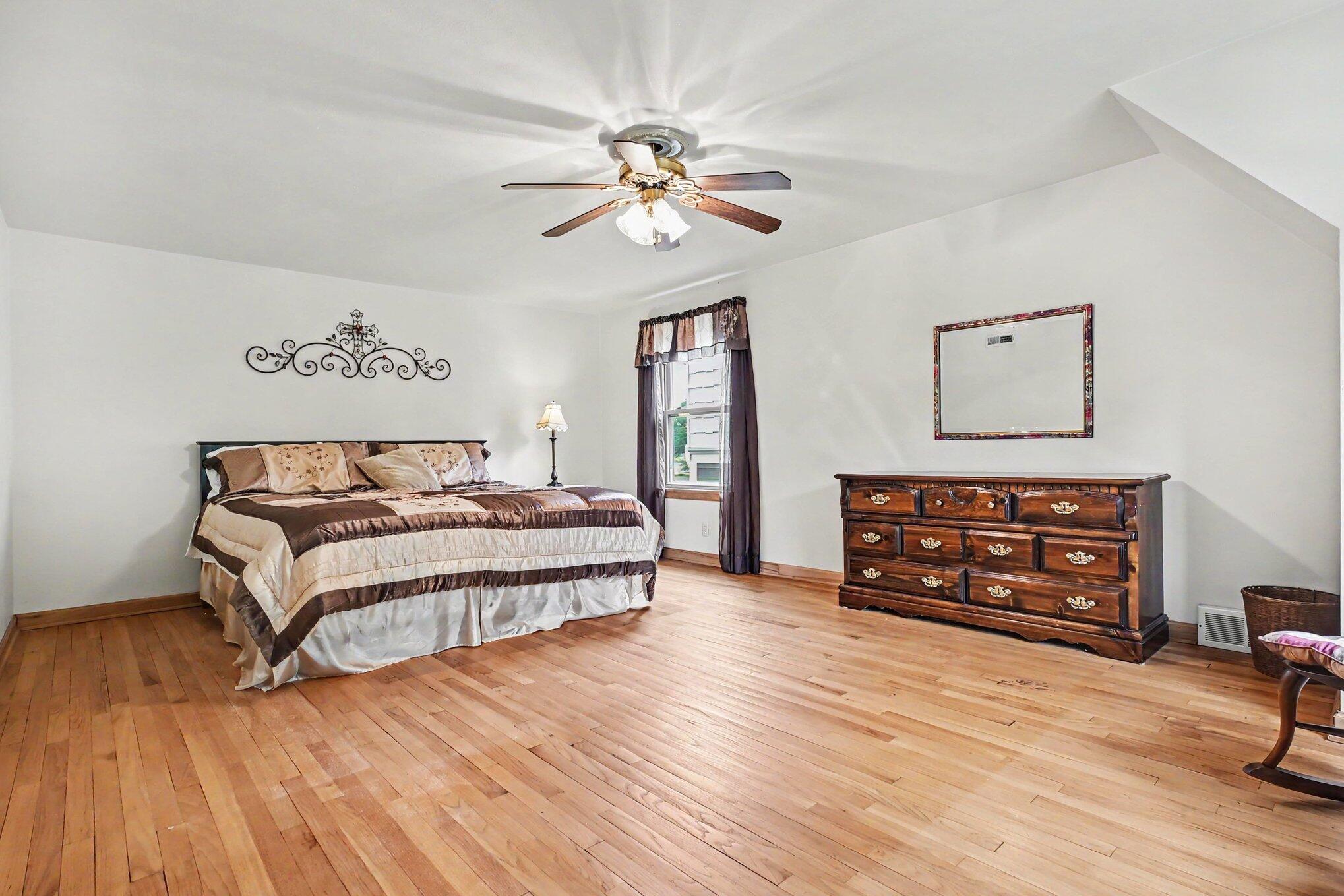 222 W Michigan Street, New Carlisle, IN 46552; Image #14