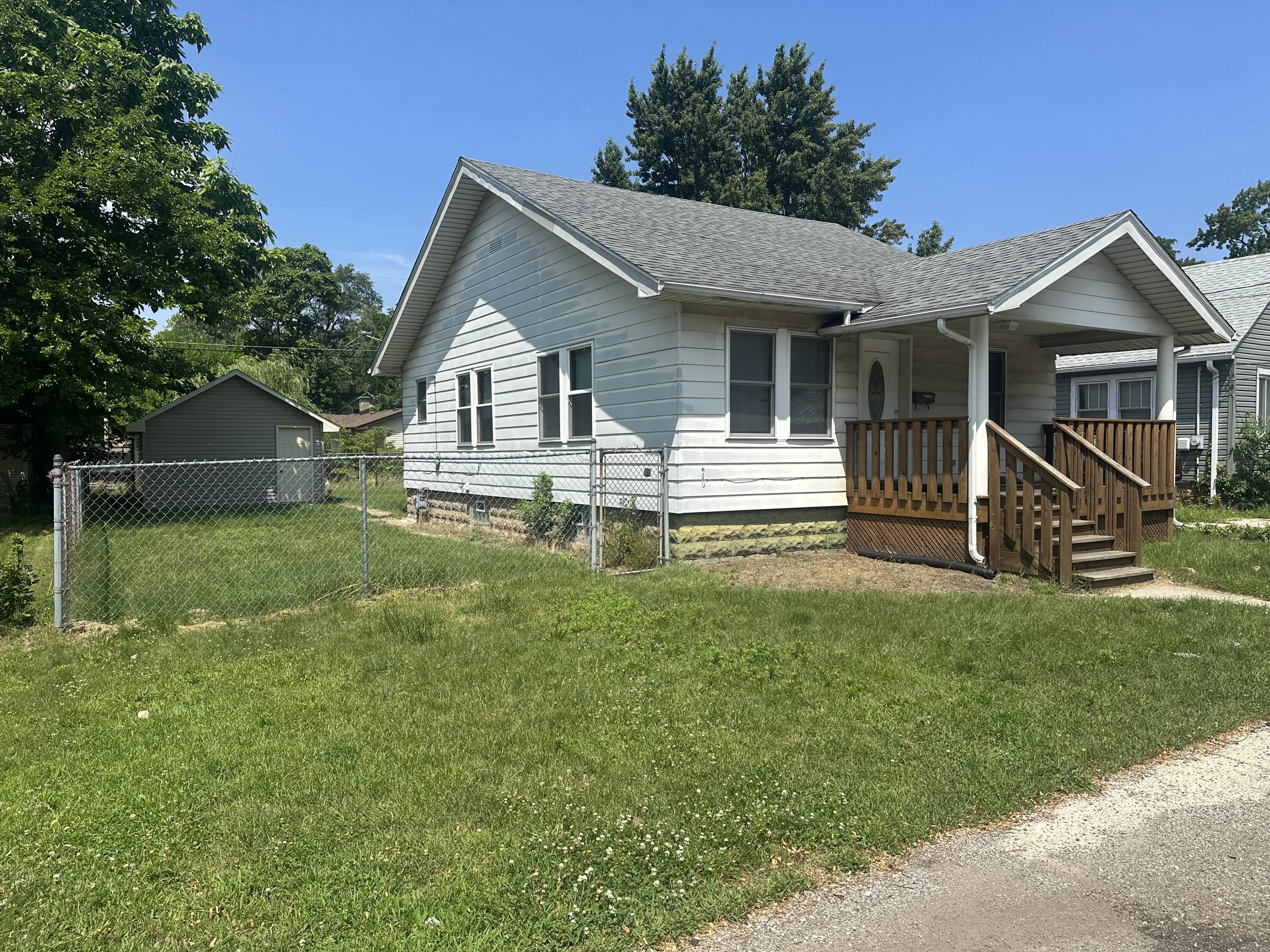 128 Grace Street, Michigan City, IN 46360; Image #16