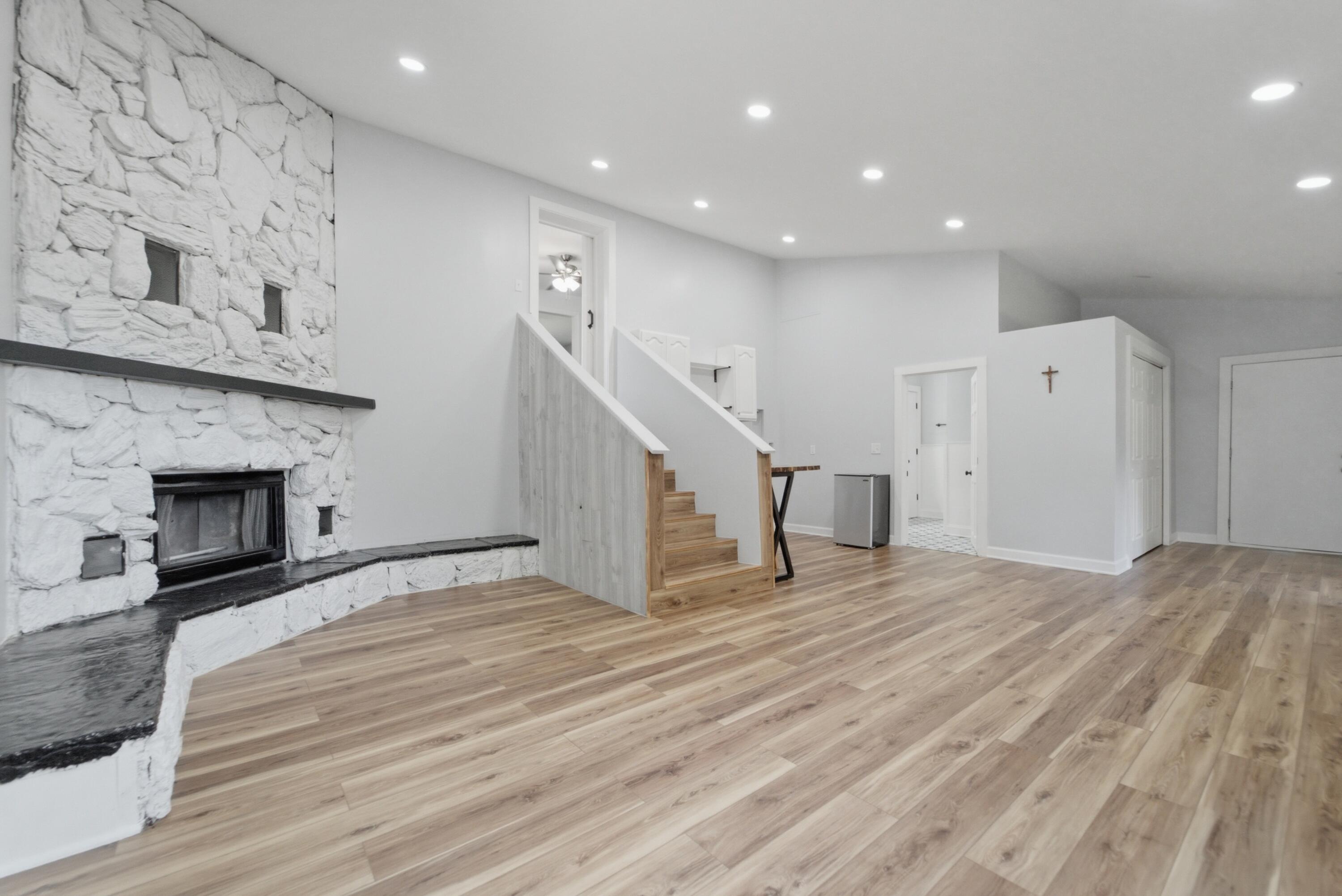 10302 N 493 E, DeMotte, IN 46310; Image #14
