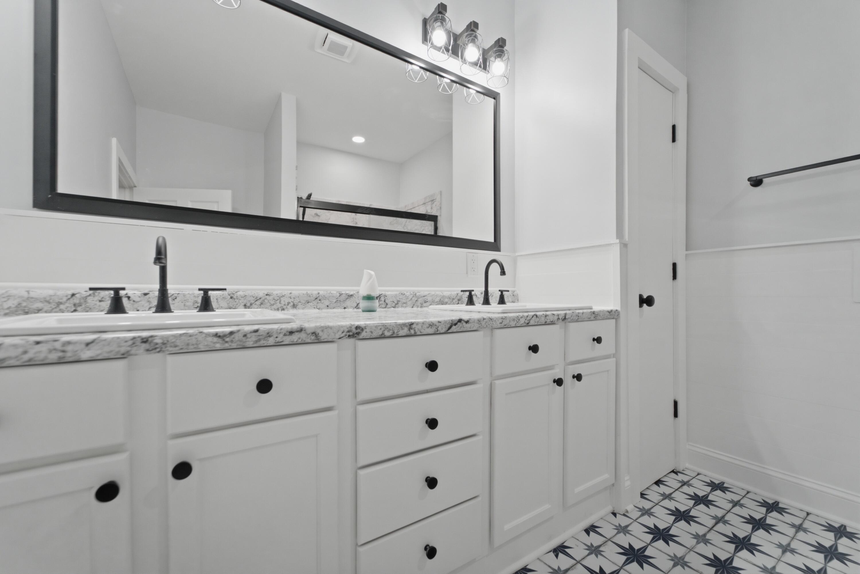 10302 N 493 E, DeMotte, IN 46310; Image #19