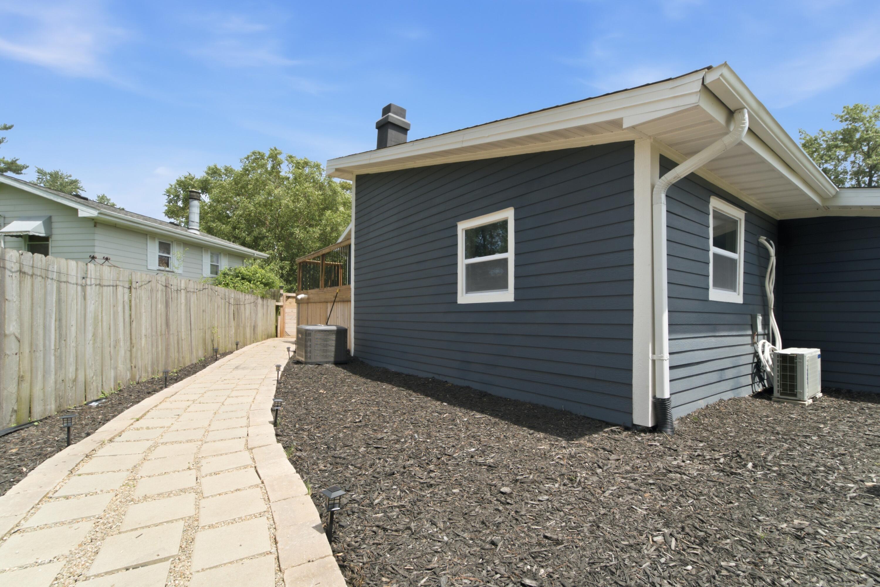 10302 N 493 E, DeMotte, IN 46310; Image #3