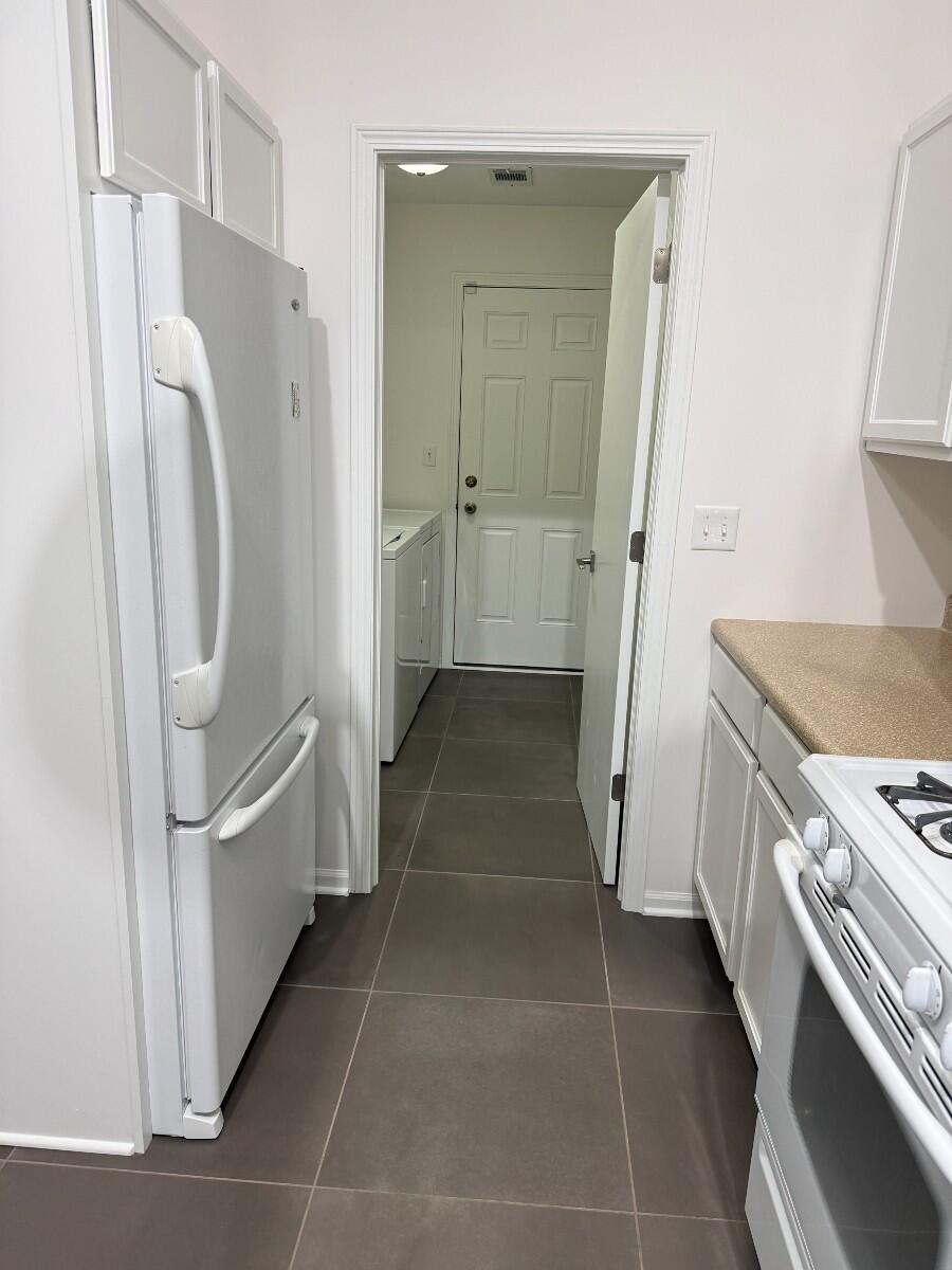 6418 Grosbeak Court, Hobart, IN 46342; Image #4