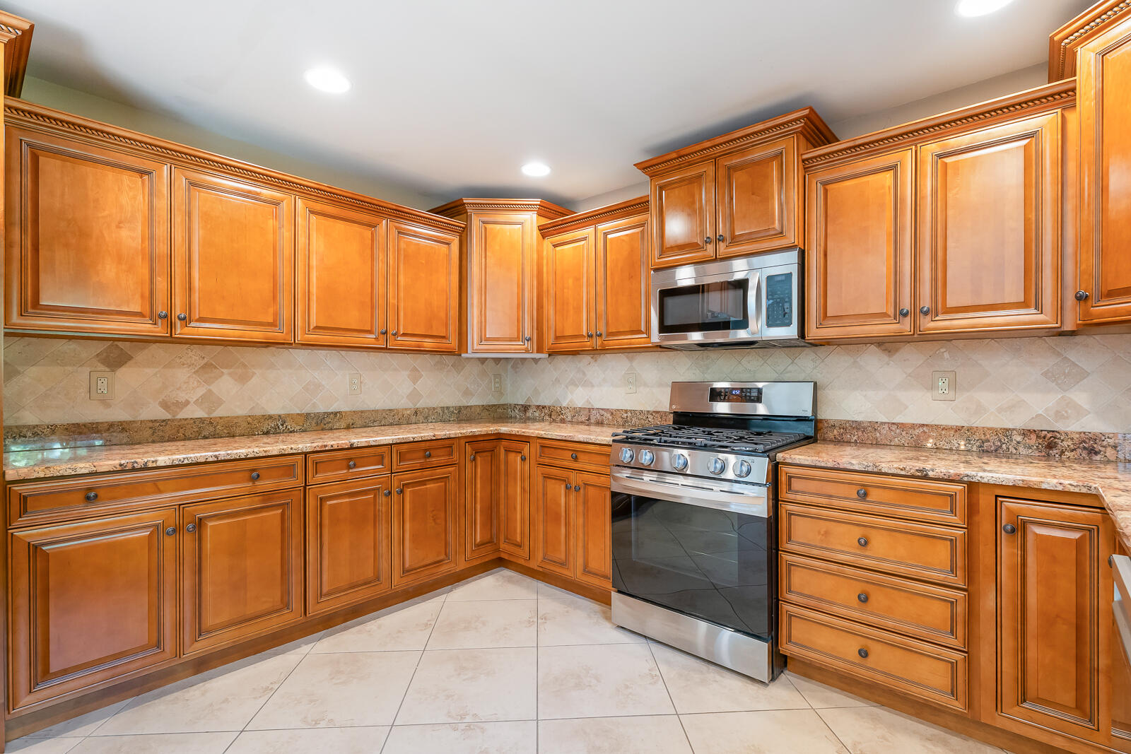 2251 Walker Drive, Valparaiso, IN 46385; Image #25