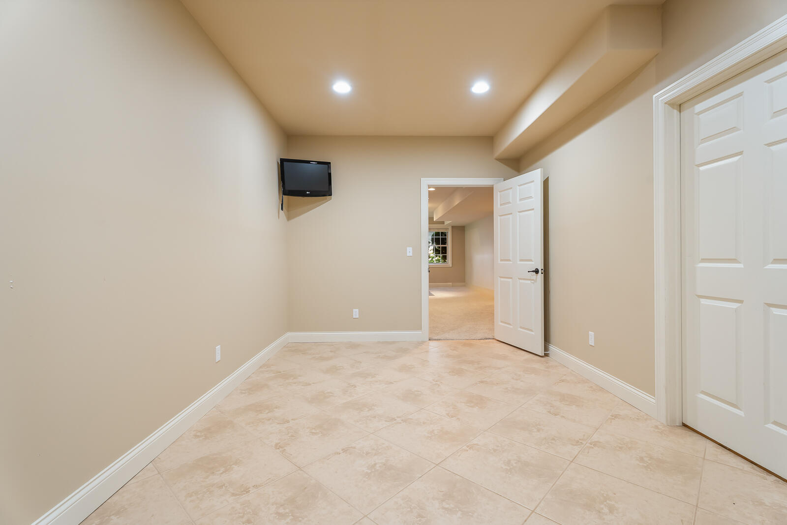 2251 Walker Drive, Valparaiso, IN 46385; Image #78