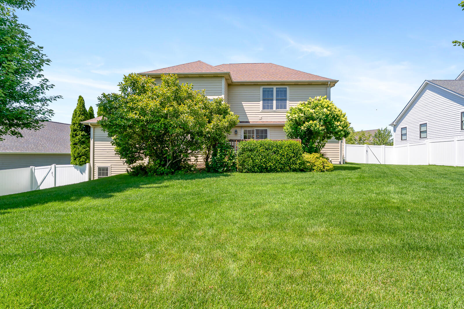 2251 Walker Drive, Valparaiso, IN 46385; Image #86