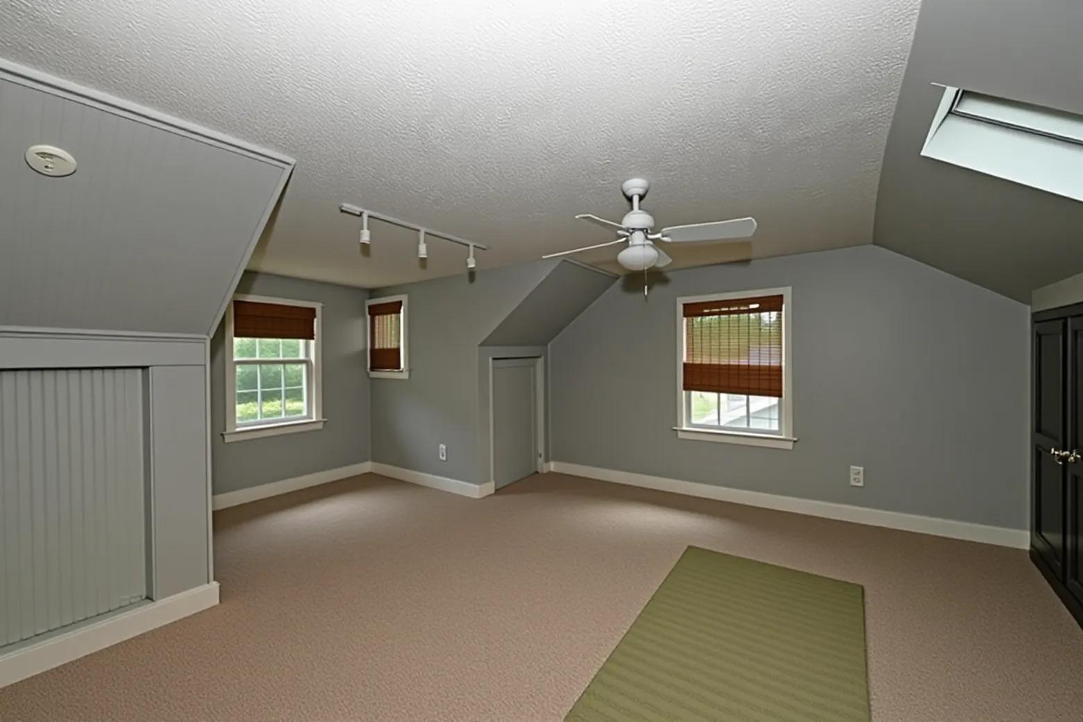 500 S Market Street, Winamac, IN 46996; Image #28