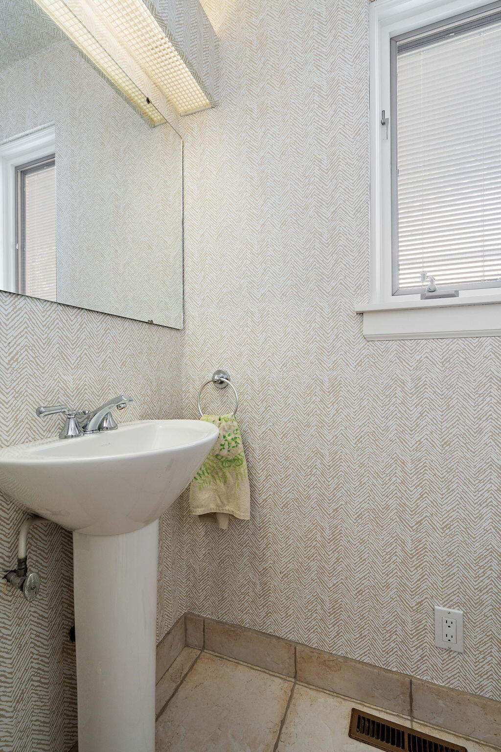 213 Kenwood Place, Michigan City, IN 46360; Image #19