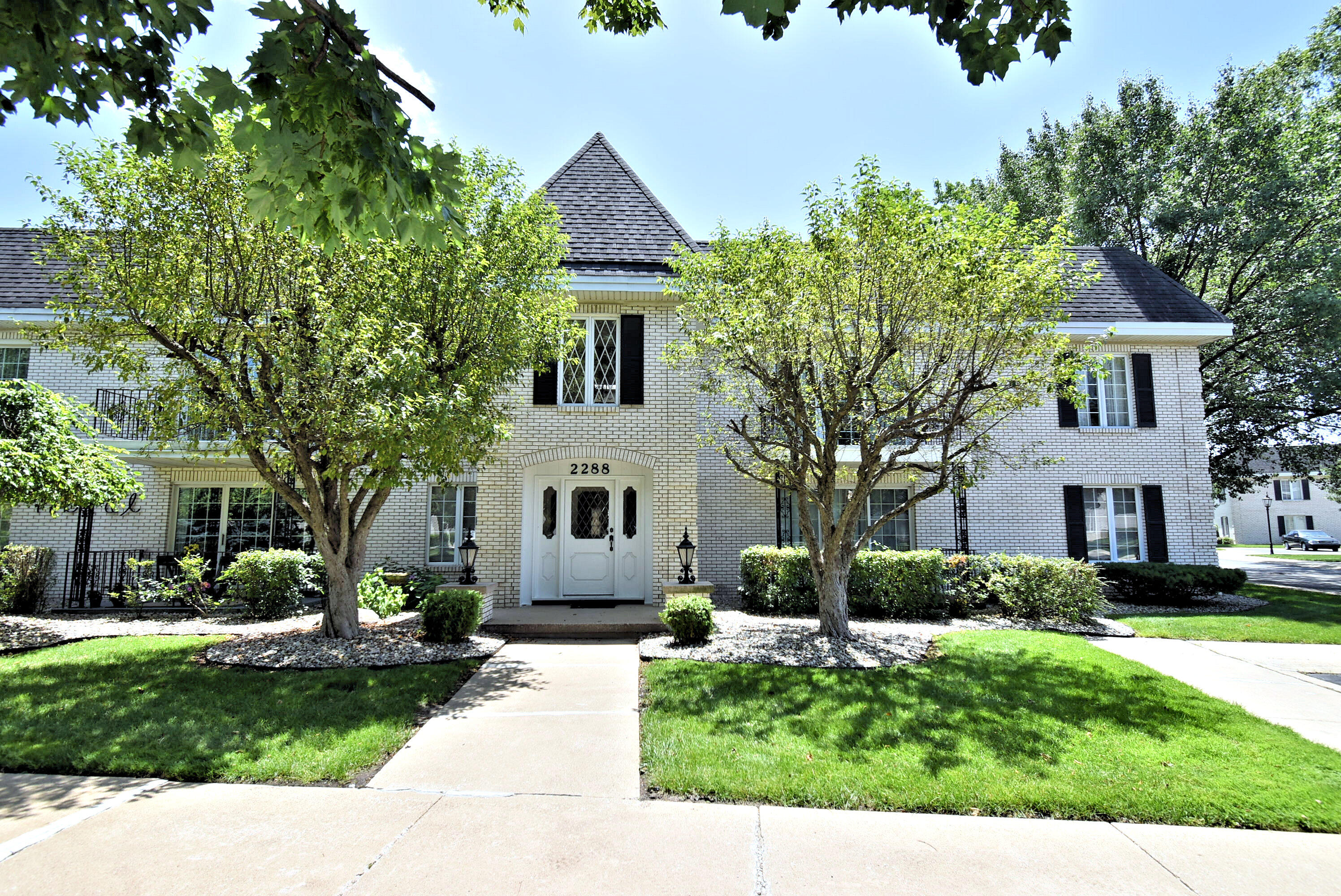 2288 Bordeaux Walk, Highland, IN #D1, 46322; Image #2