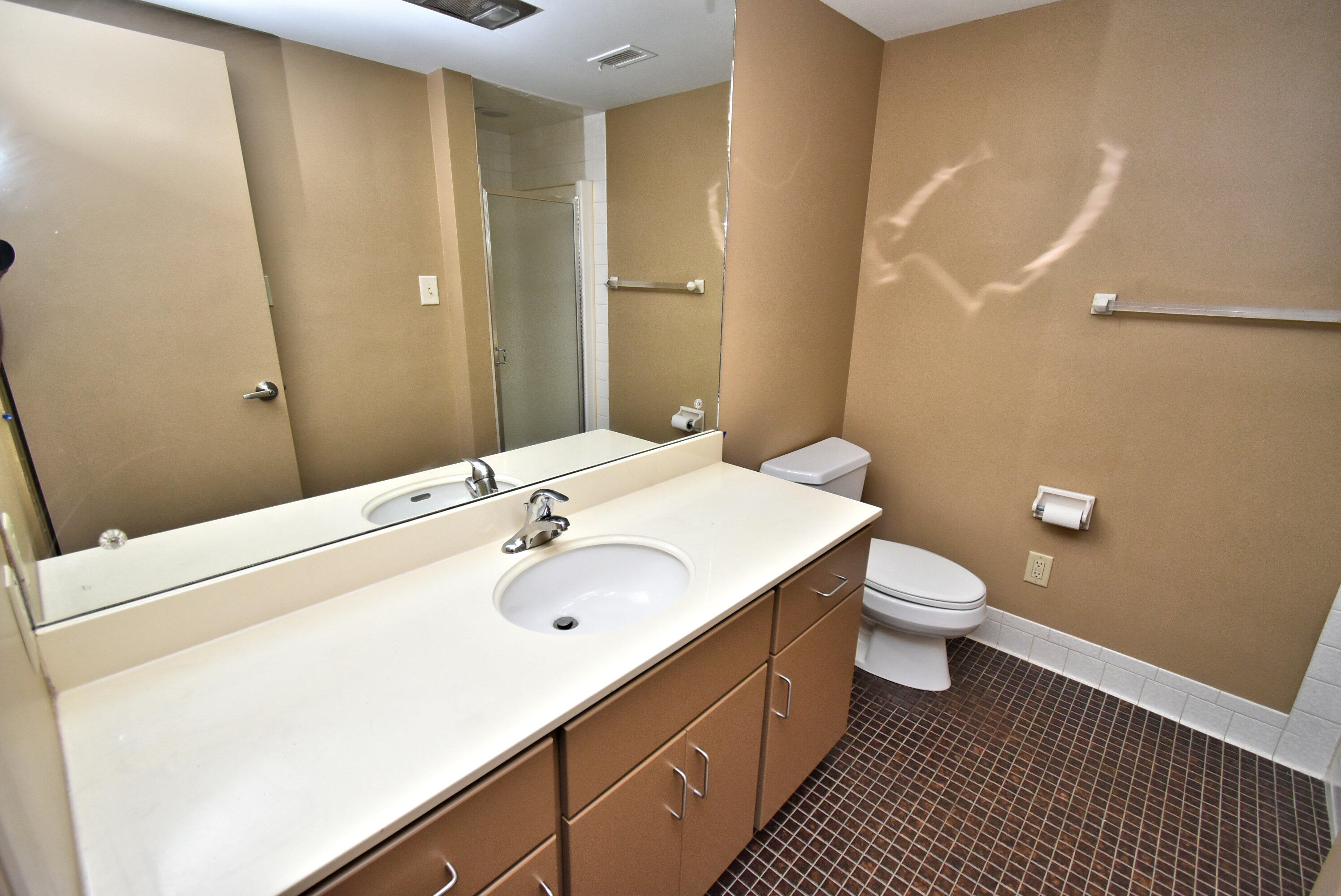 2288 Bordeaux Walk, Highland, IN #D1, 46322; Image #22