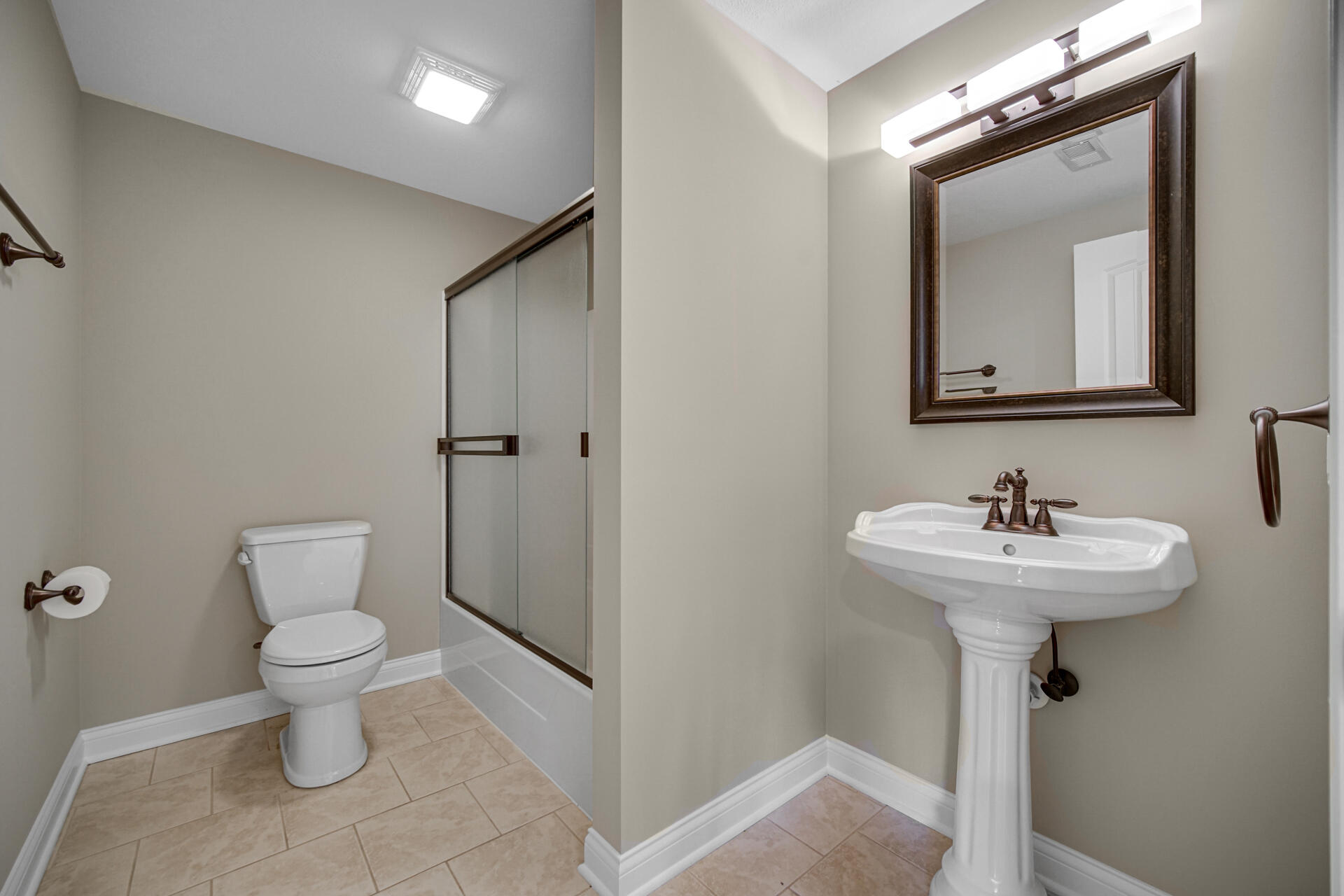 286 Overlook Court, Valparaiso, IN 46385; Image #38