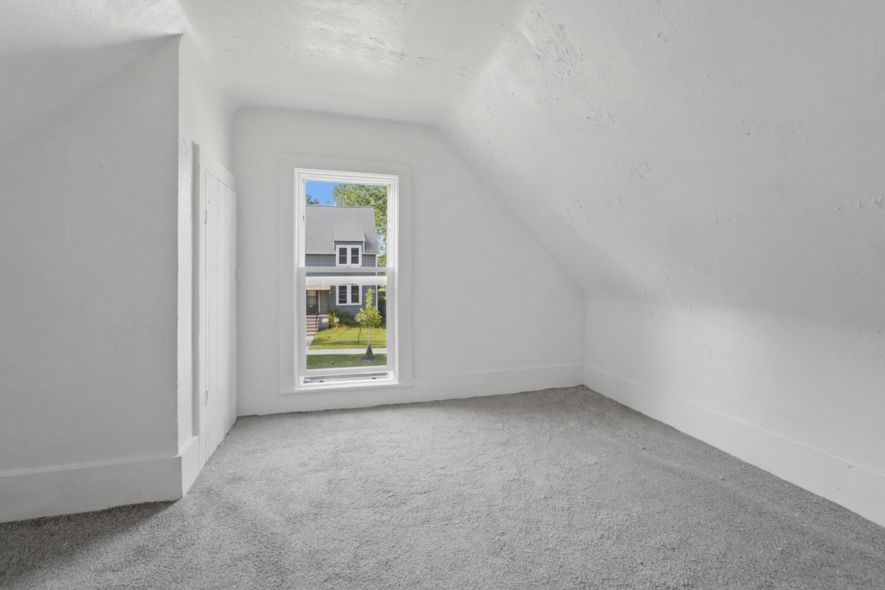 137 E Fulton Street, Michigan City, IN 46360; Image #16