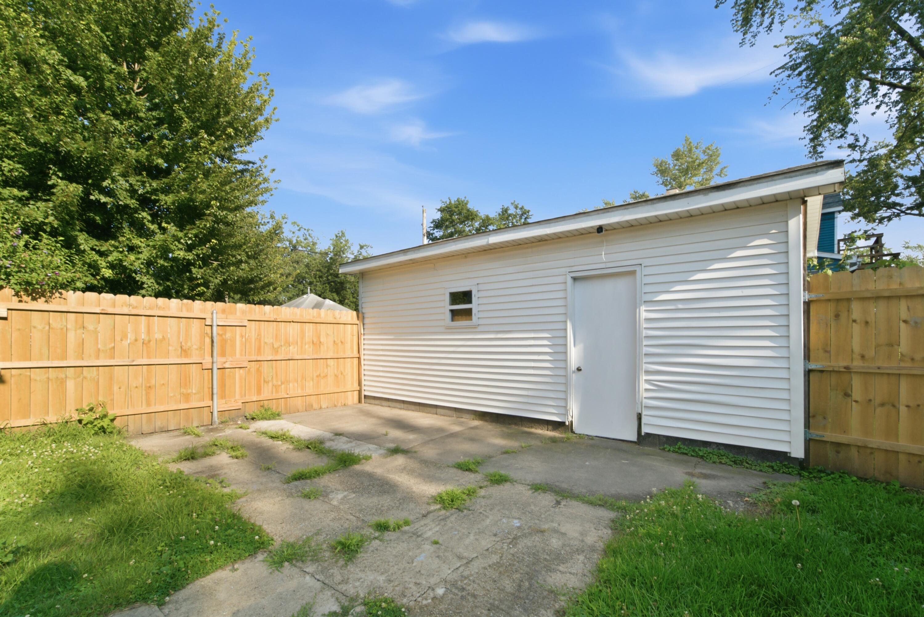 137 E Fulton Street, Michigan City, IN 46360; Image #24
