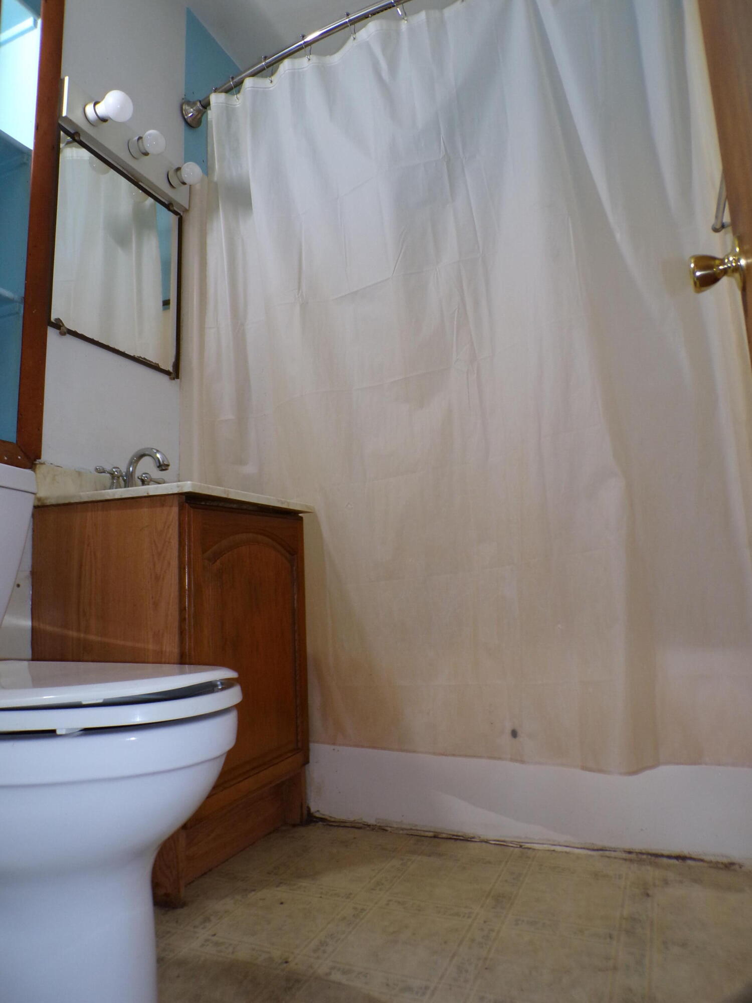 3168 Pulaski Street, Hobart, IN 46342; Image #8