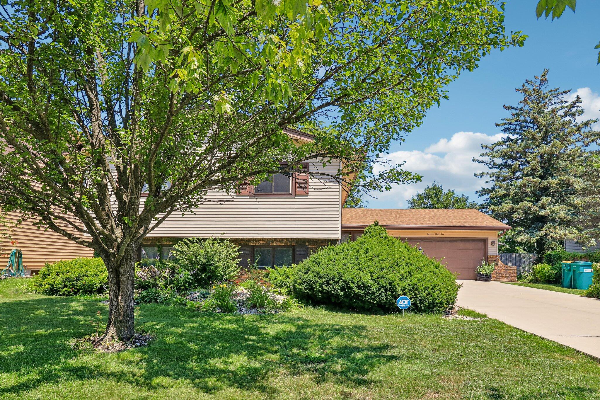 1845 Bluebird Lane, Munster, IN 46321; Image #3