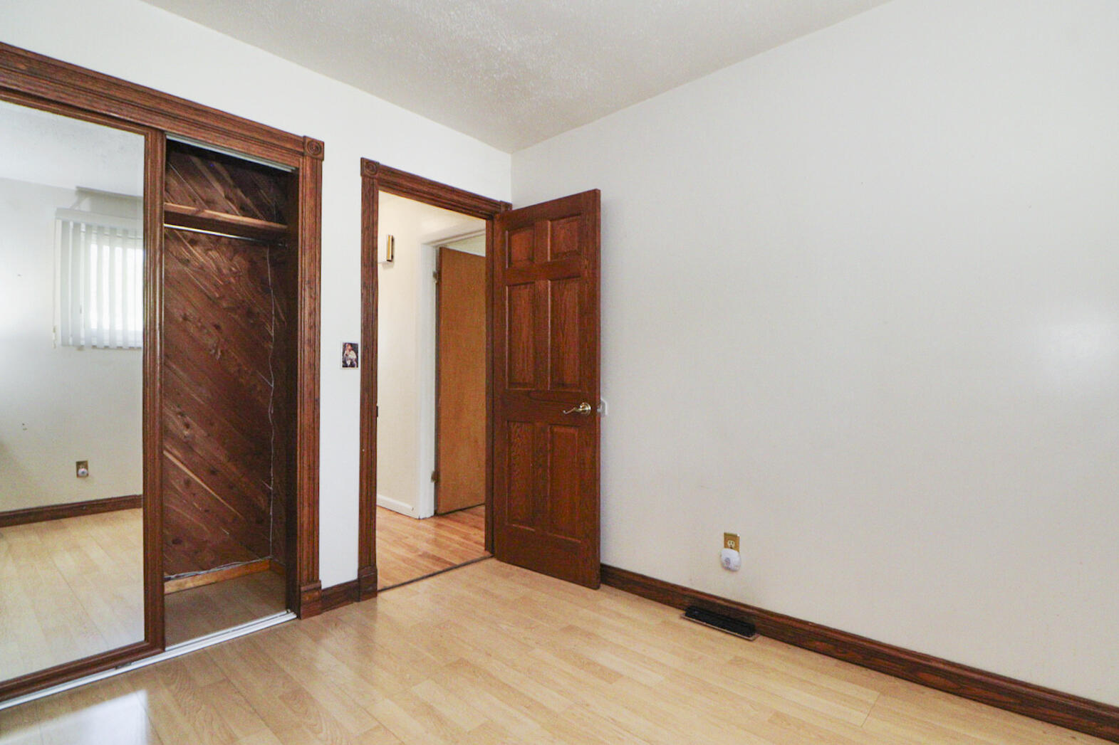 530 E 52nd Place, Merrillville, IN 46410; Image #18