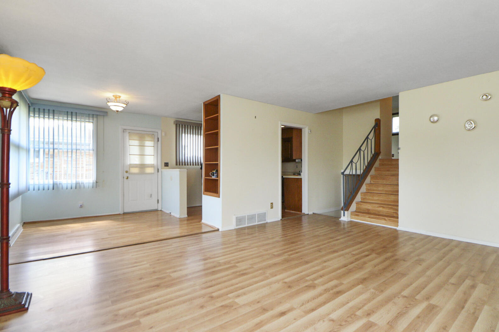 530 E 52nd Place, Merrillville, IN 46410; Image #6