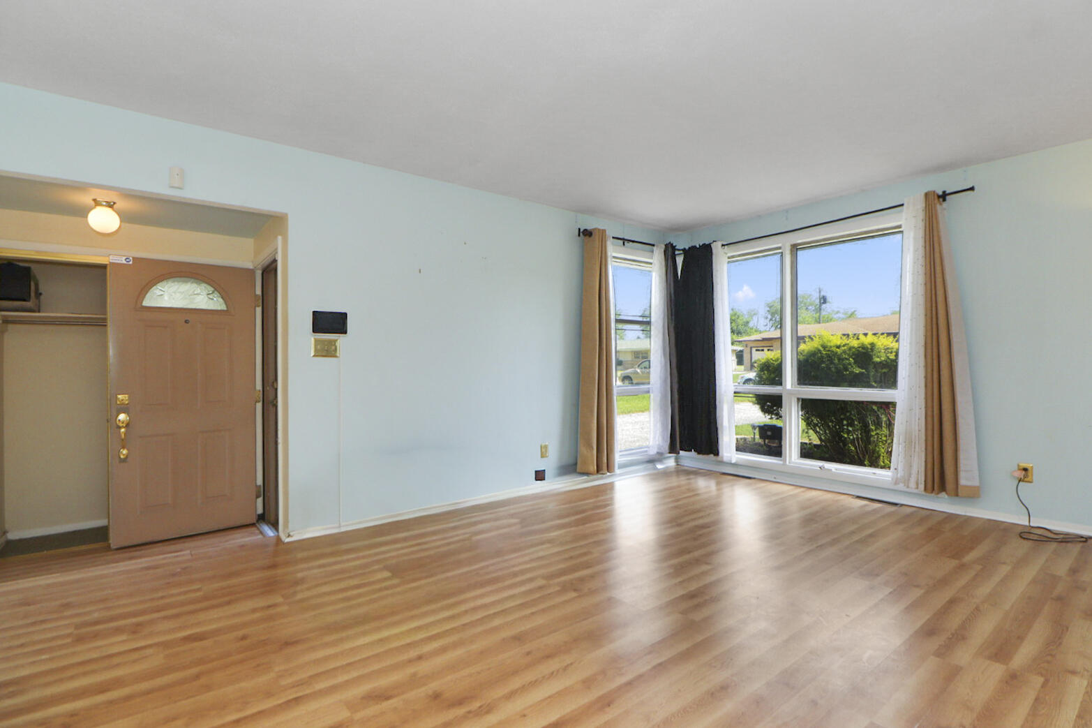 530 E 52nd Place, Merrillville, IN 46410; Image #7