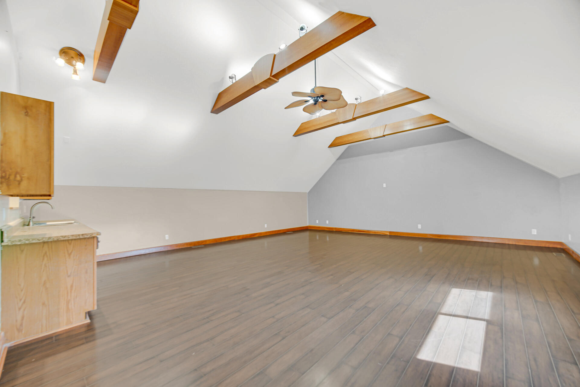 7692 N Emery Road, Rolling Prairie, IN 46371; Image #20