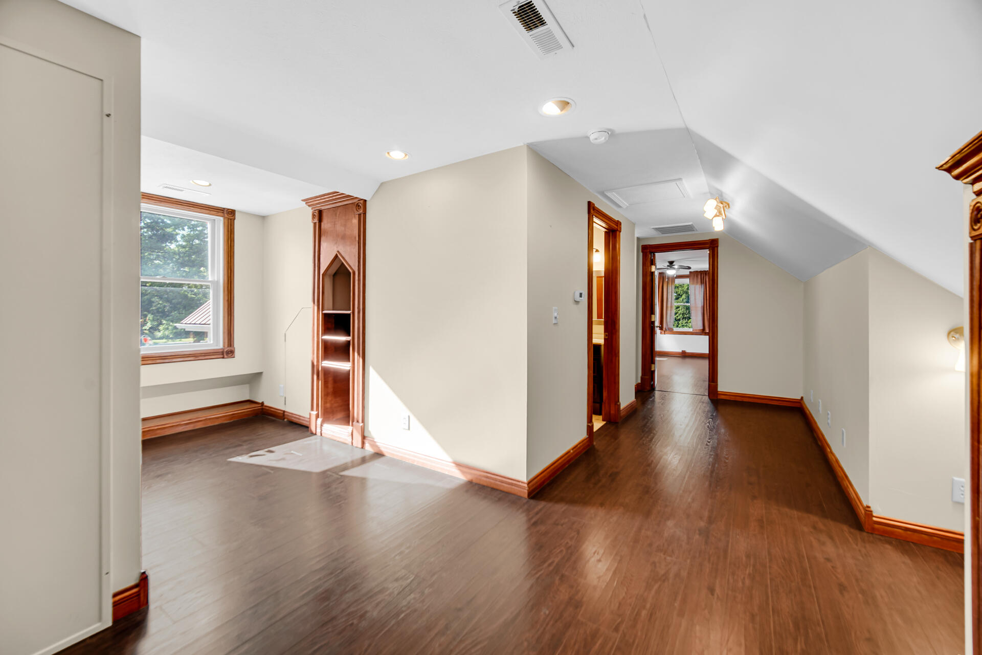 7692 N Emery Road, Rolling Prairie, IN 46371; Image #26