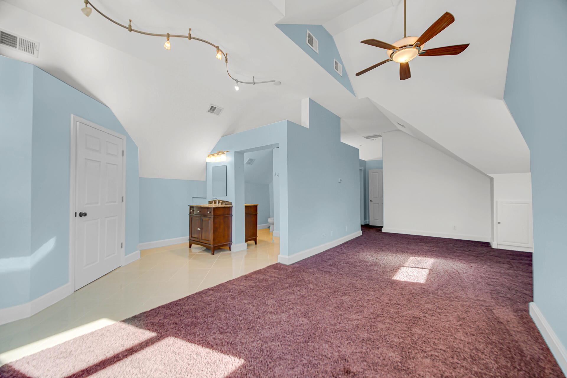 7692 N Emery Road, Rolling Prairie, IN 46371; Image #31