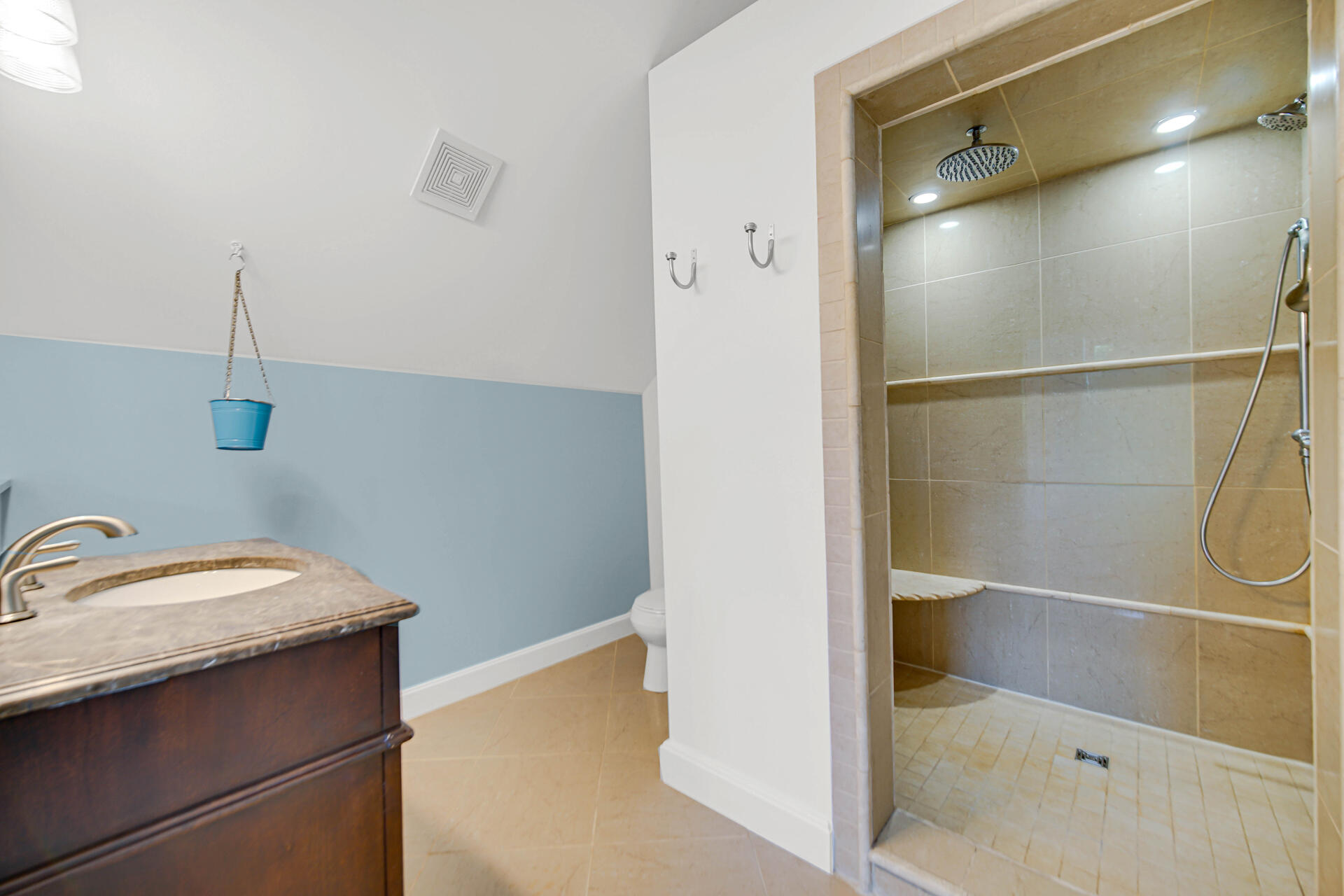 7692 N Emery Road, Rolling Prairie, IN 46371; Image #32