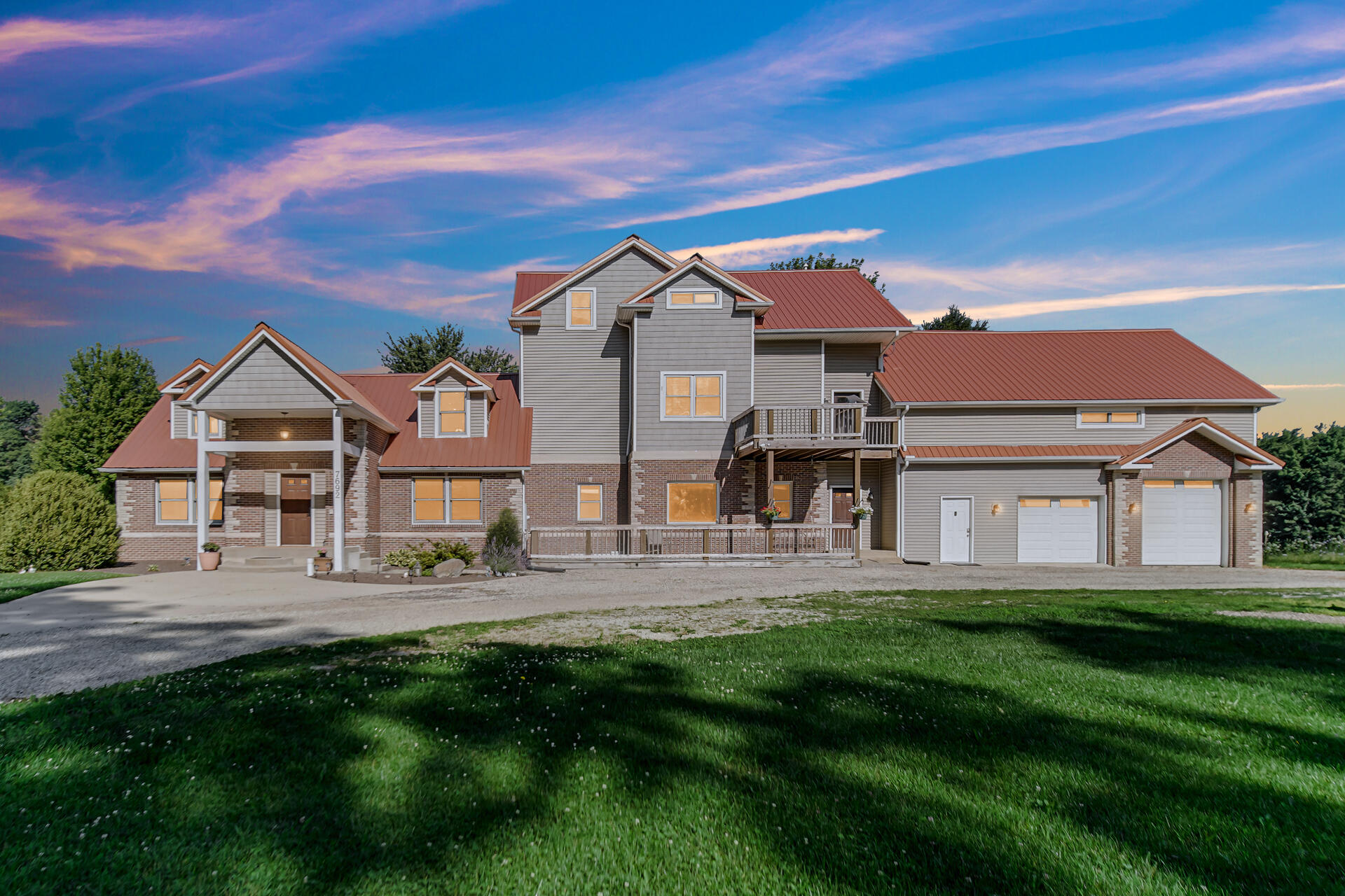 7692 N Emery Road, Rolling Prairie, IN 46371; Image #4