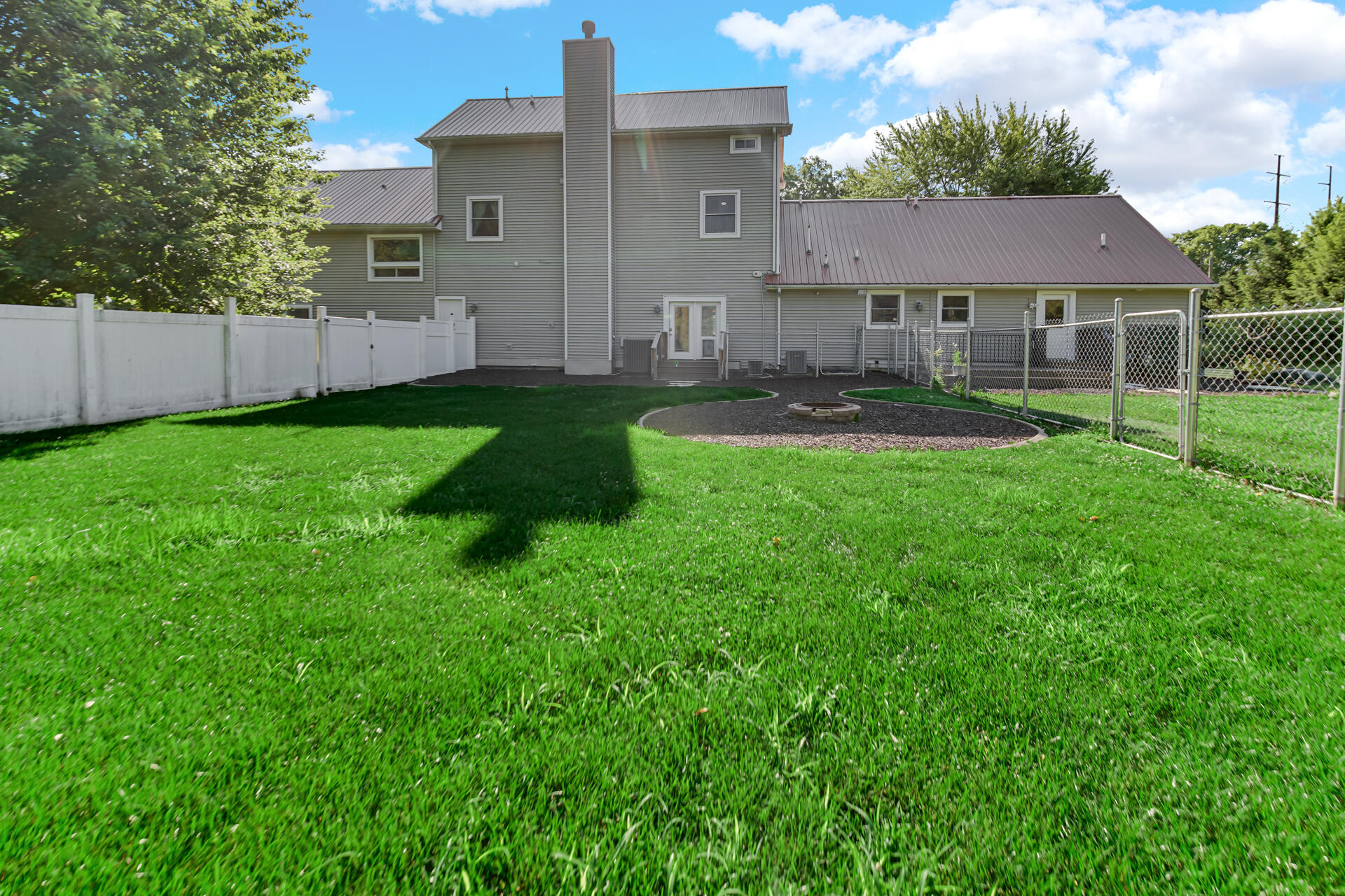 7692 N Emery Road, Rolling Prairie, IN 46371; Image #42
