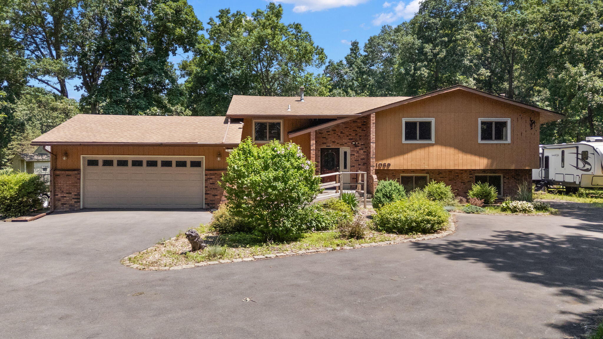 1089 N 200 W, Chesterton, IN 46304; Image #2